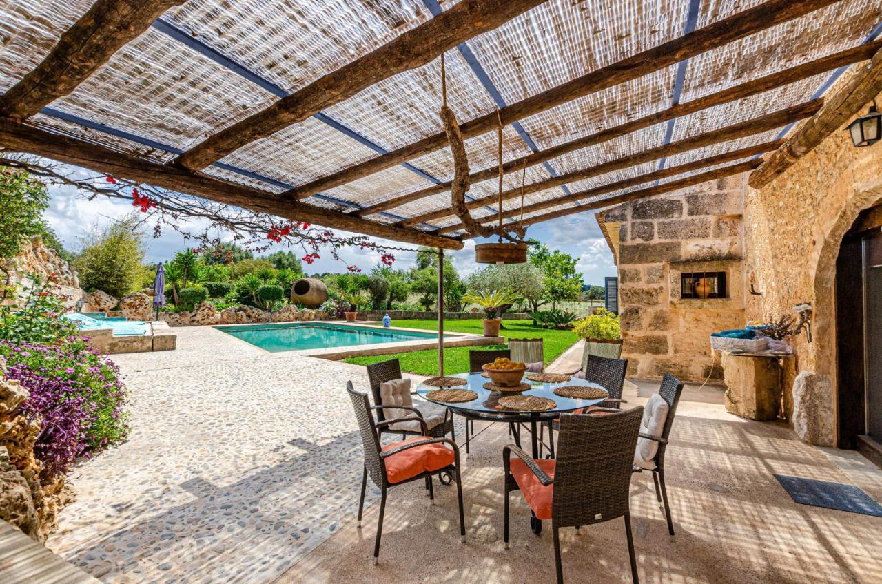 Country house Yourhouse Son Costa