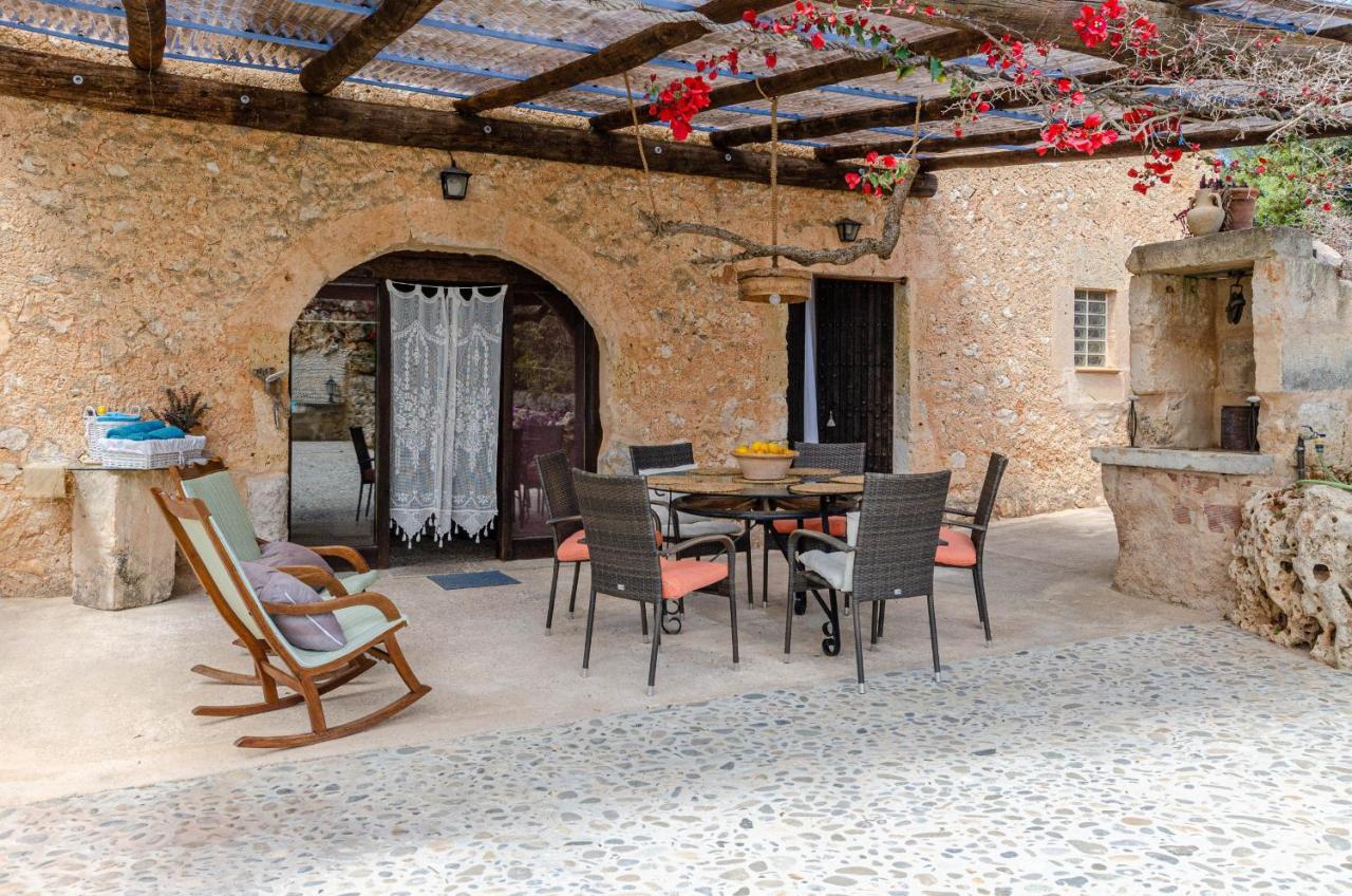 Country house Yourhouse Son Costa