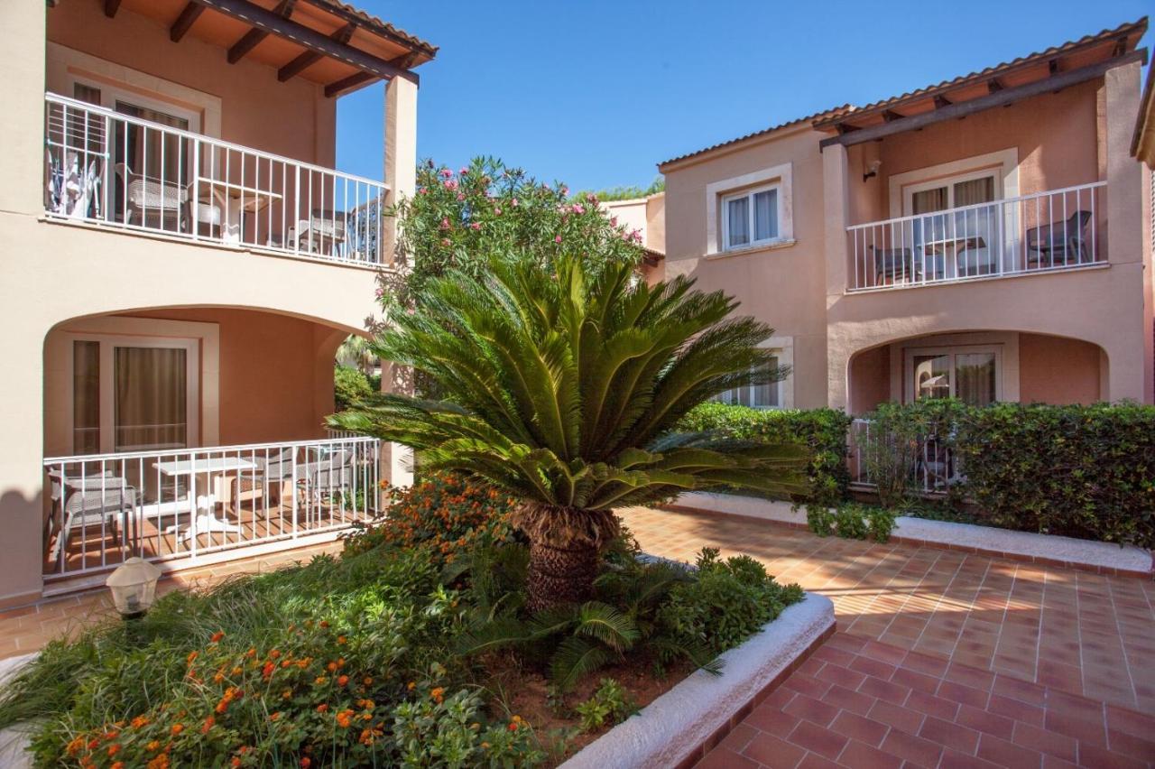 Agulla Park Apartment
