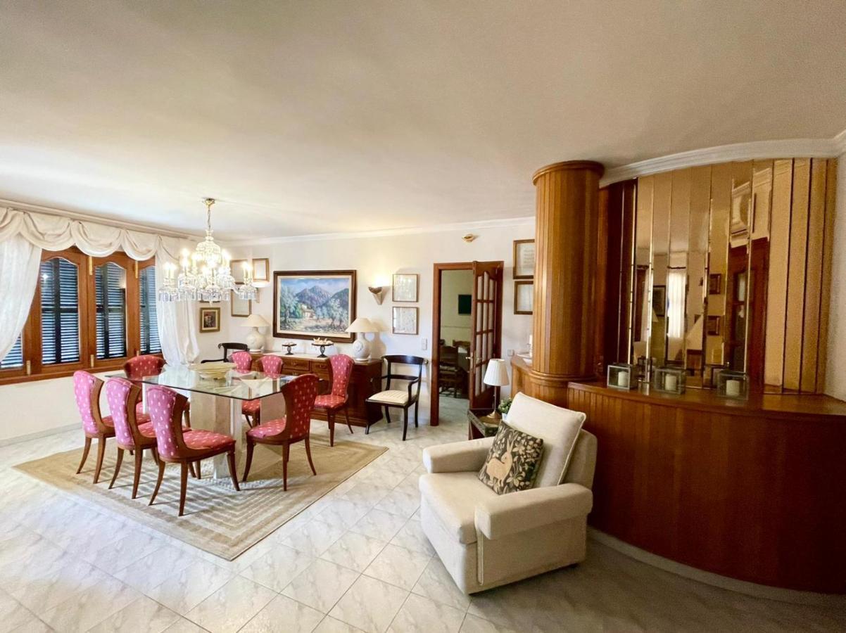 Villa *****villa De Món Max. 8 Personen, Meerblick + Pool