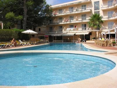 O7 Alondra Hotel