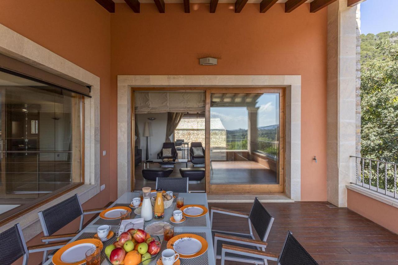 Luxury Binibona Villa