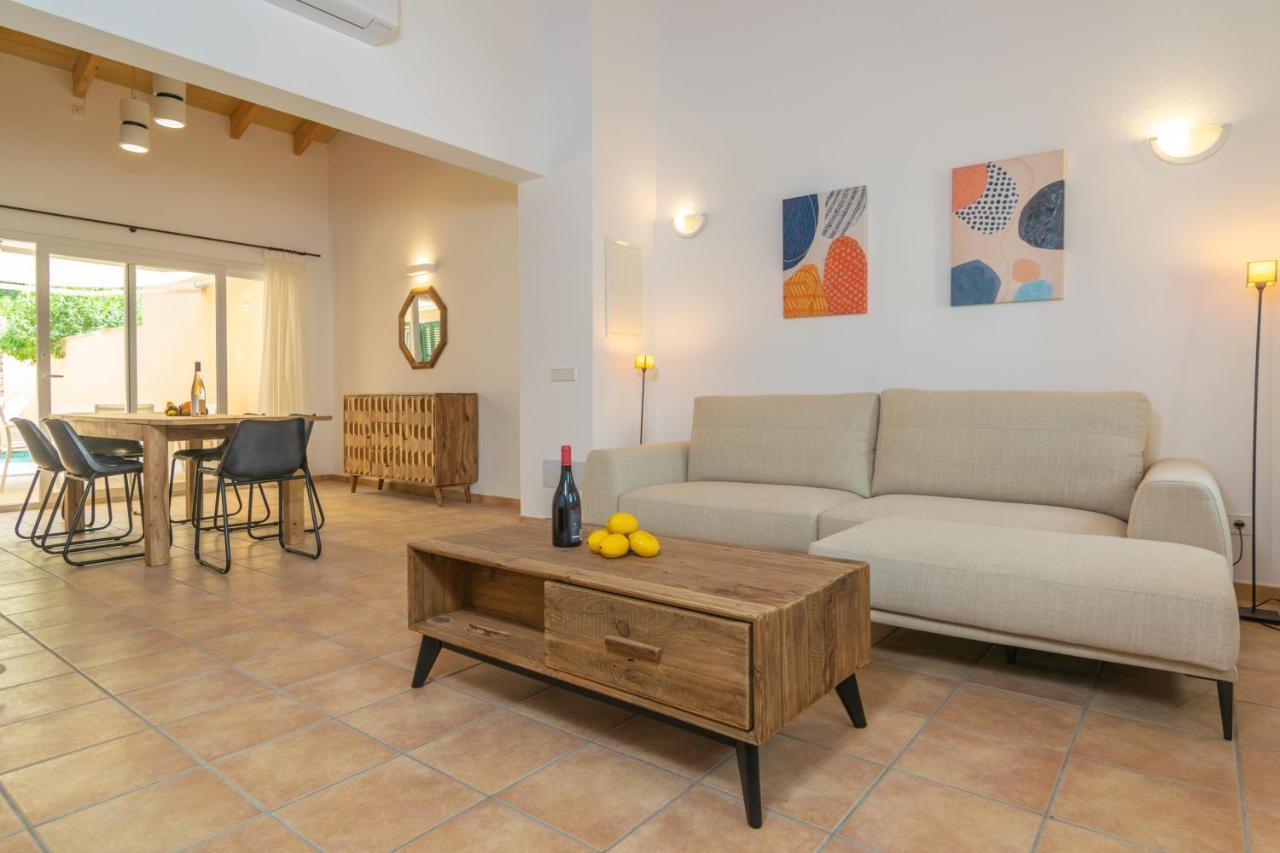 Moreu Villa *
