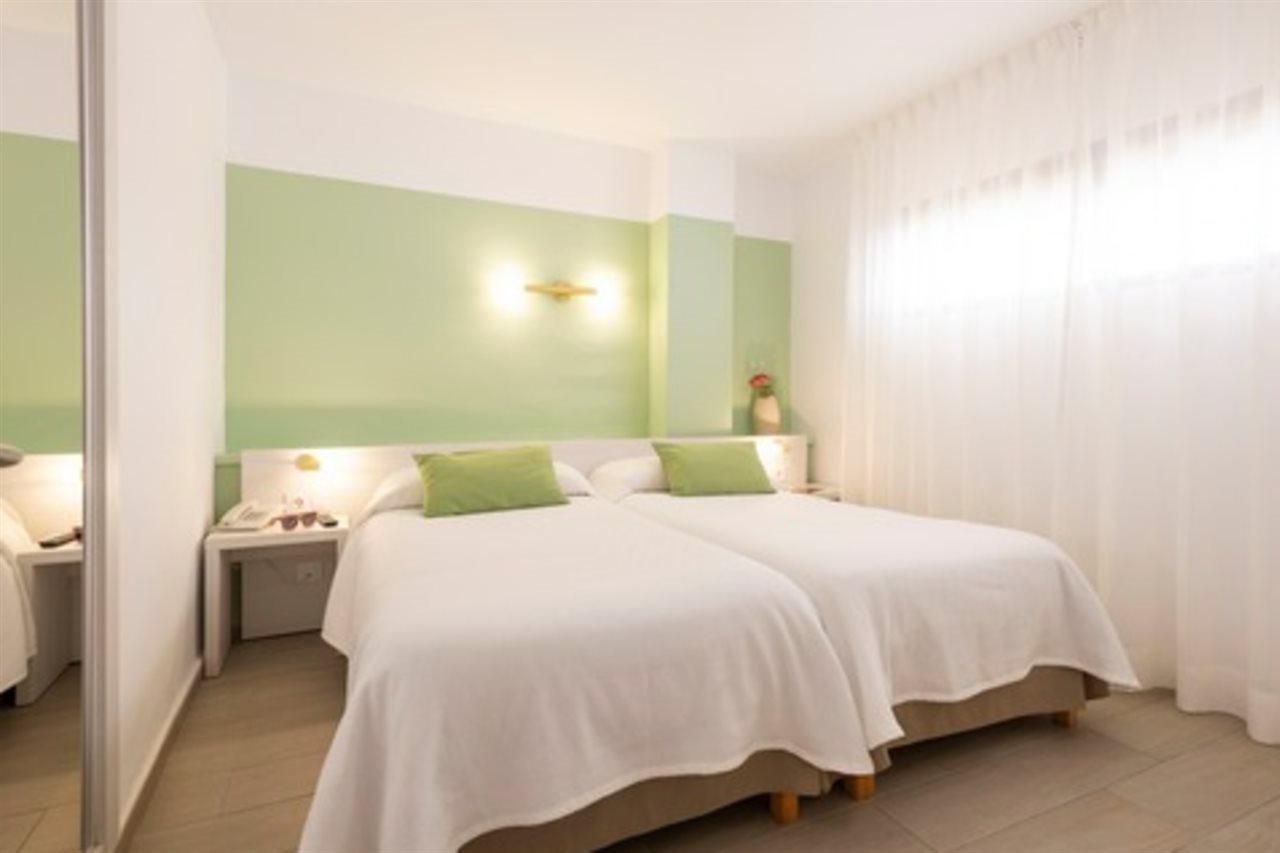 Hotel Flor Almendros 3*