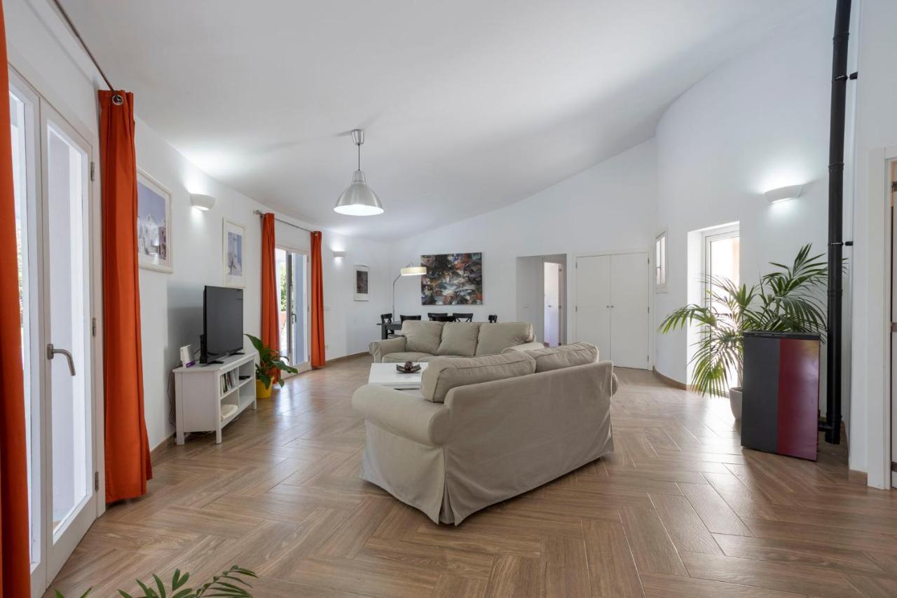 Villa Romeo 454 *