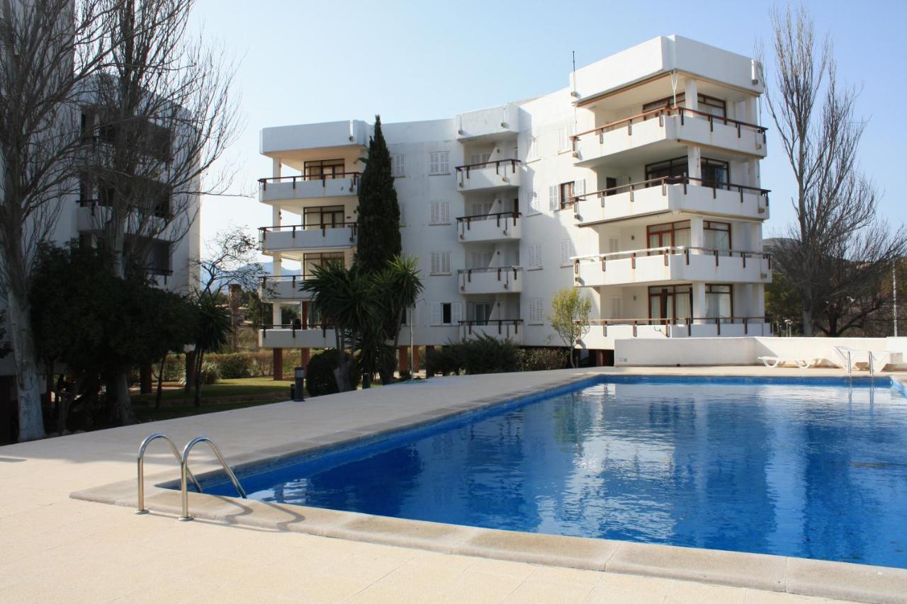 Apartamento Llenaire Mar: Beachfront With Pool *