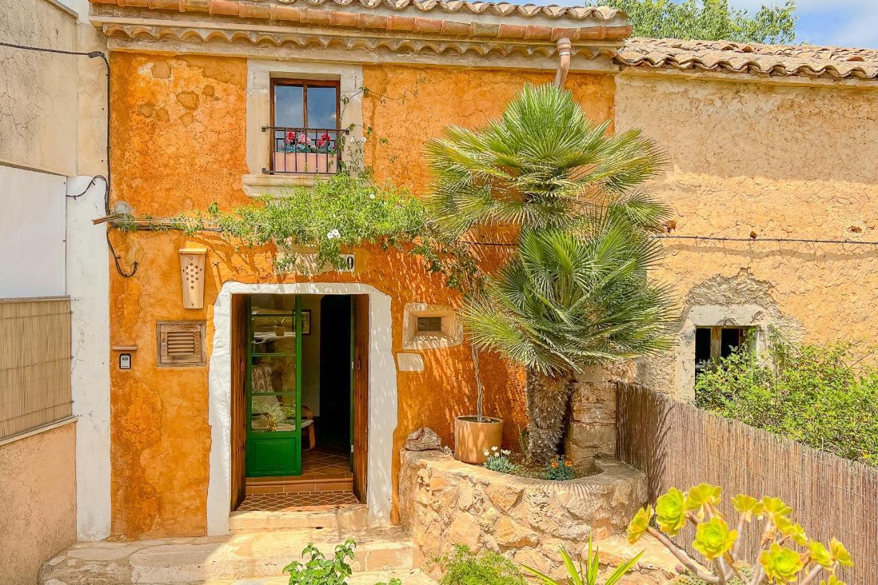Xesquet Villa *