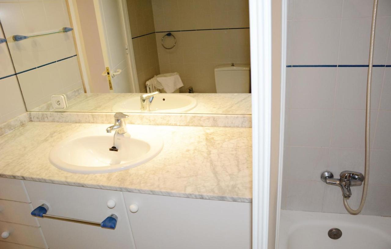 3 Bedroom Beautiful In Apartamento *
