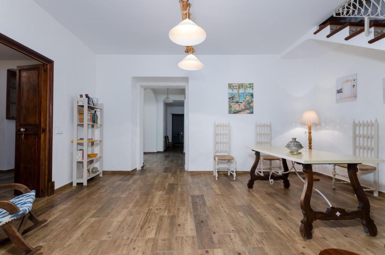 Yourhouse Es Comellar