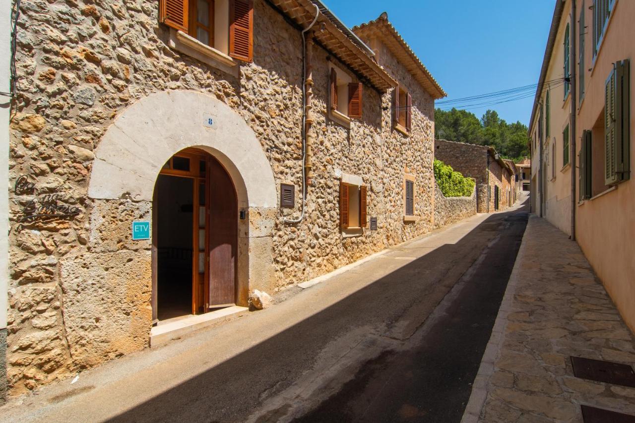Сasa de vacaciones Fabulous Rural House With Views To The Mountains With Swimming Pool