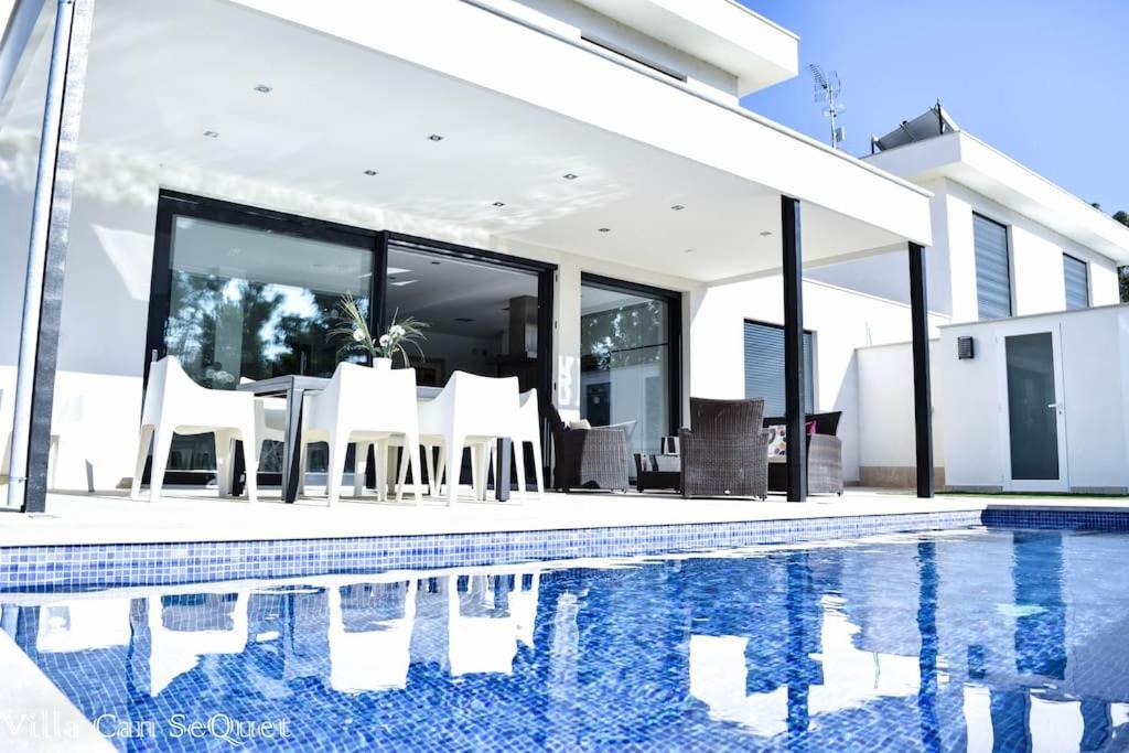 Sequet Villa *