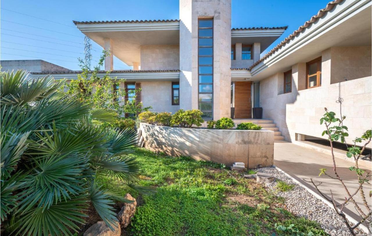 Villa De Lujo Con Piscina, Jacuzzi, Jardín Y Terraza *