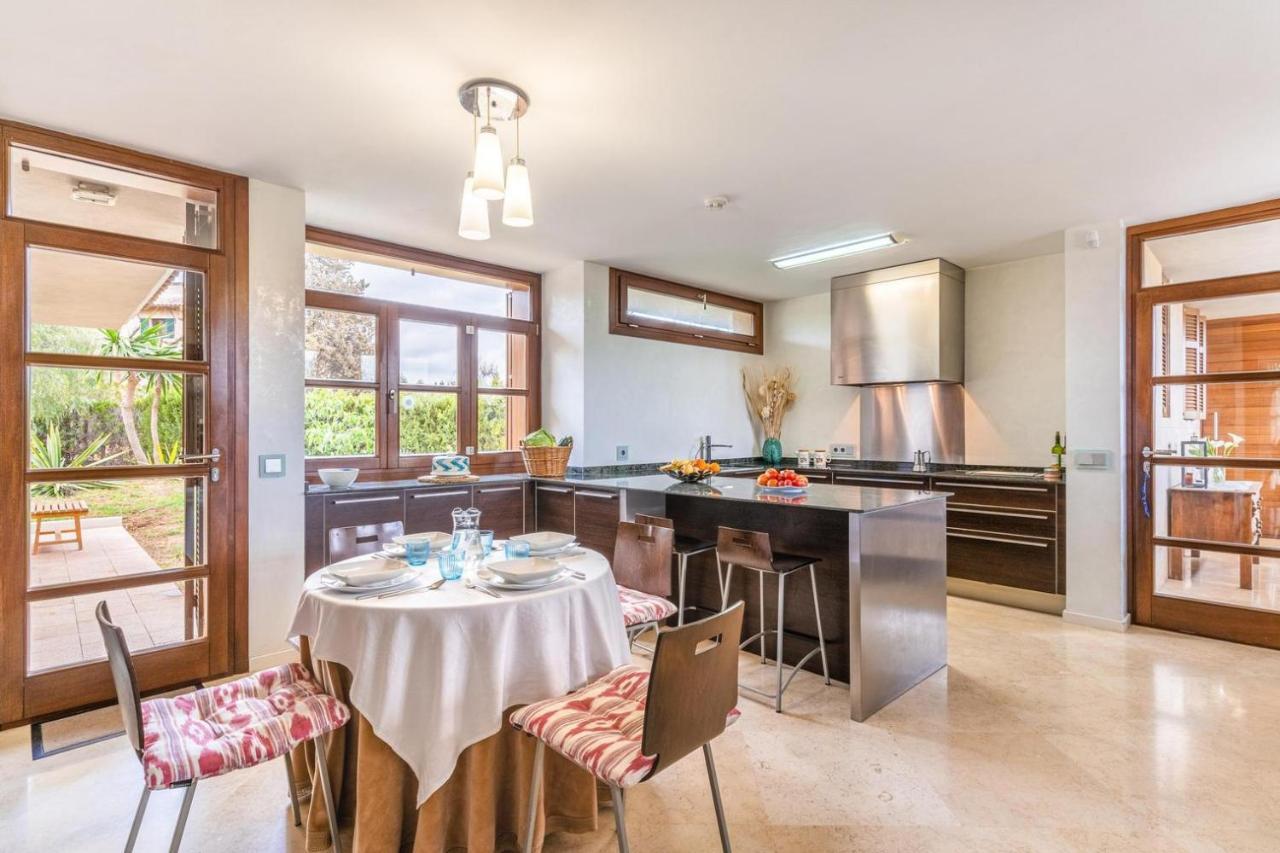 Villa De Lujo Con Piscina, Jacuzzi, Jardín Y Terraza