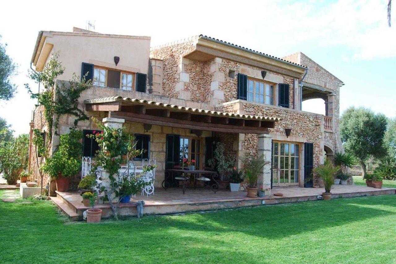 S Antigor Villa