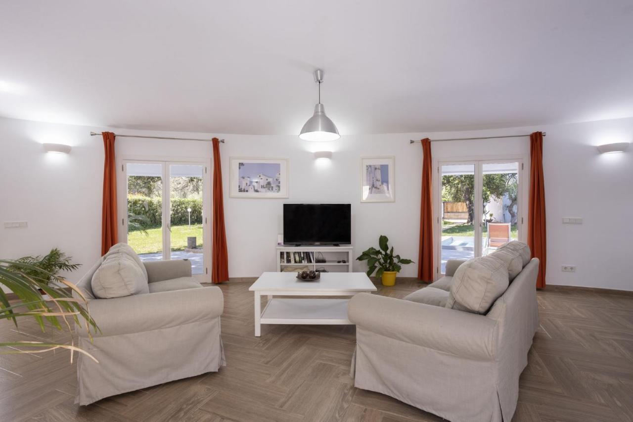 Villa Romeo 454 *