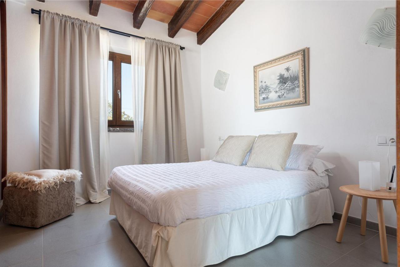 Bellpuig Villa *