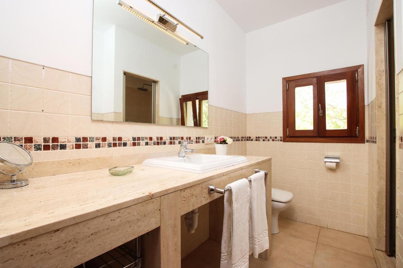 Mares Villa