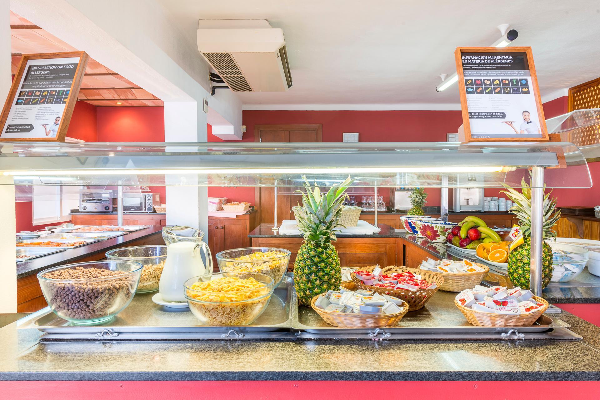 Playa Ferrera Apartahotel 3*