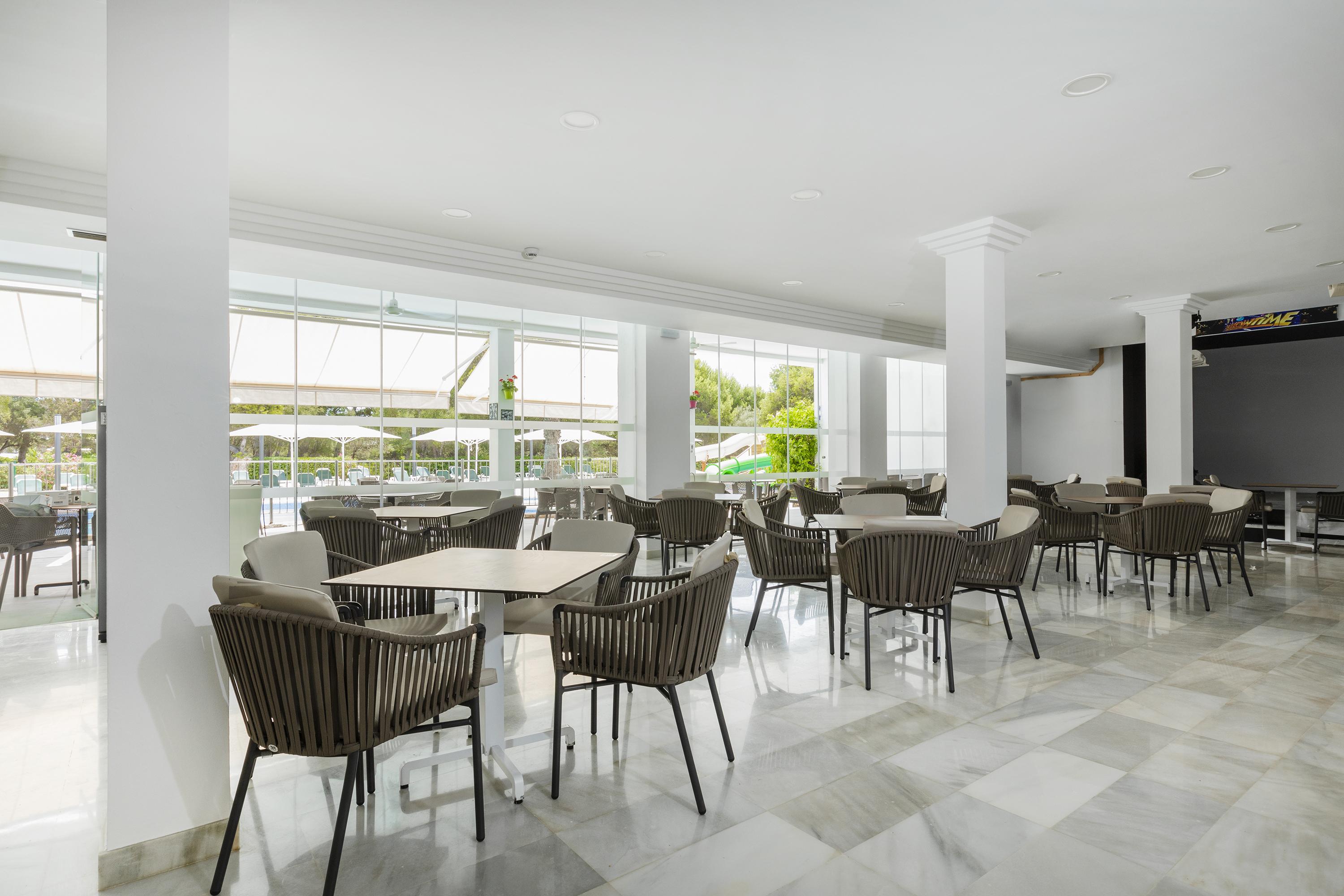 Playa Apartahotel 3*