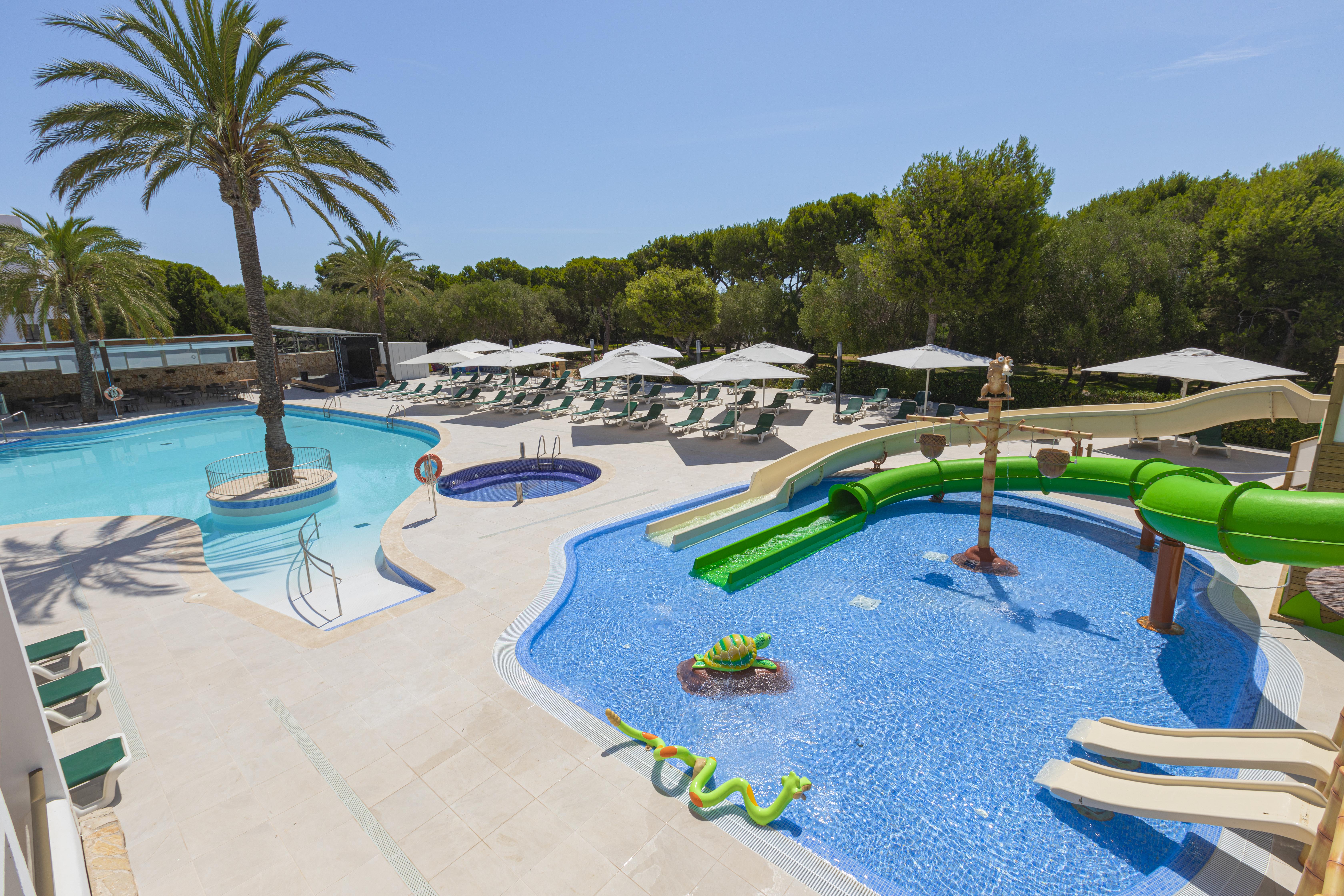 Playa Apartahotel 3*