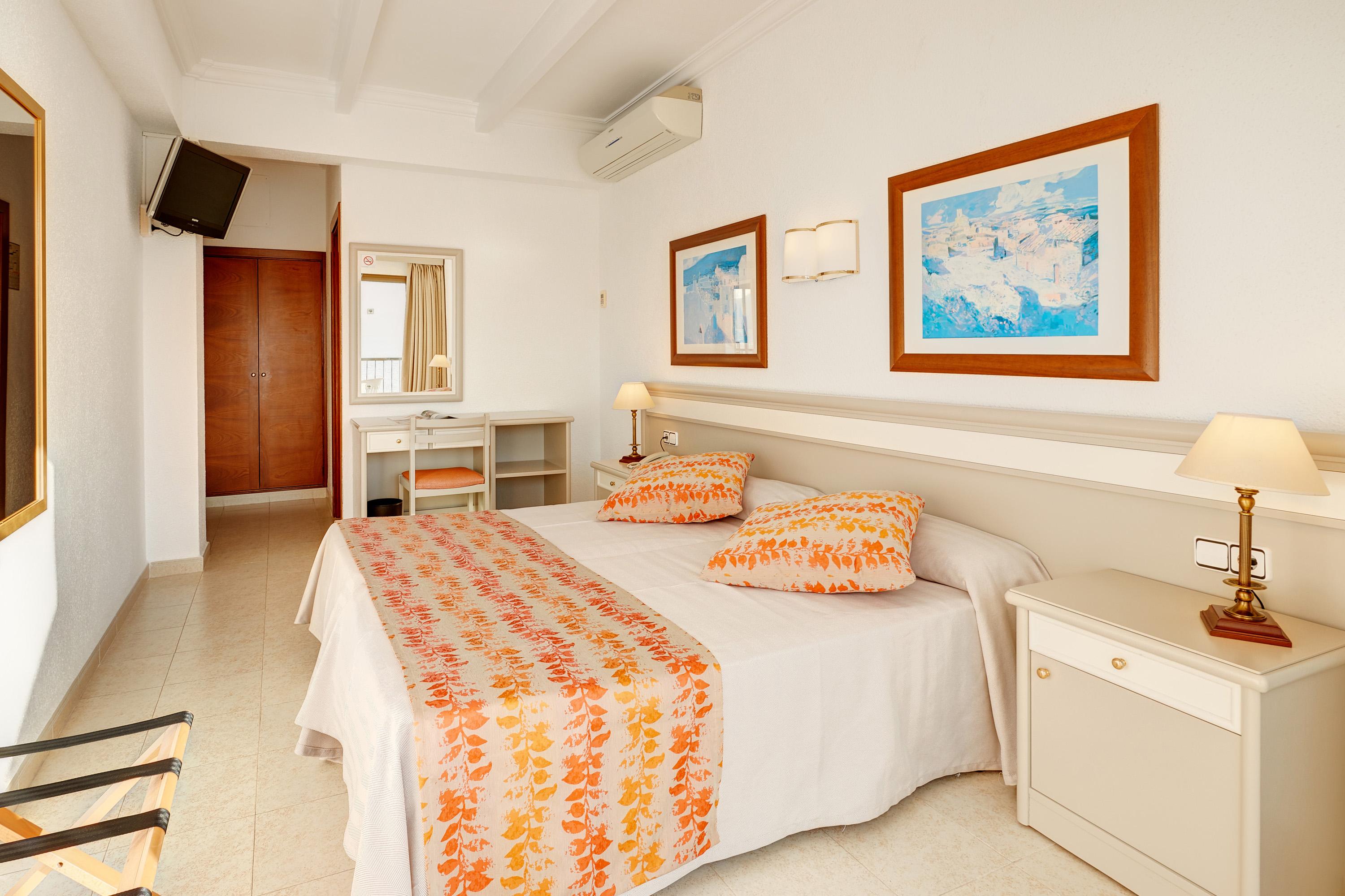 Moré Hotel 3*