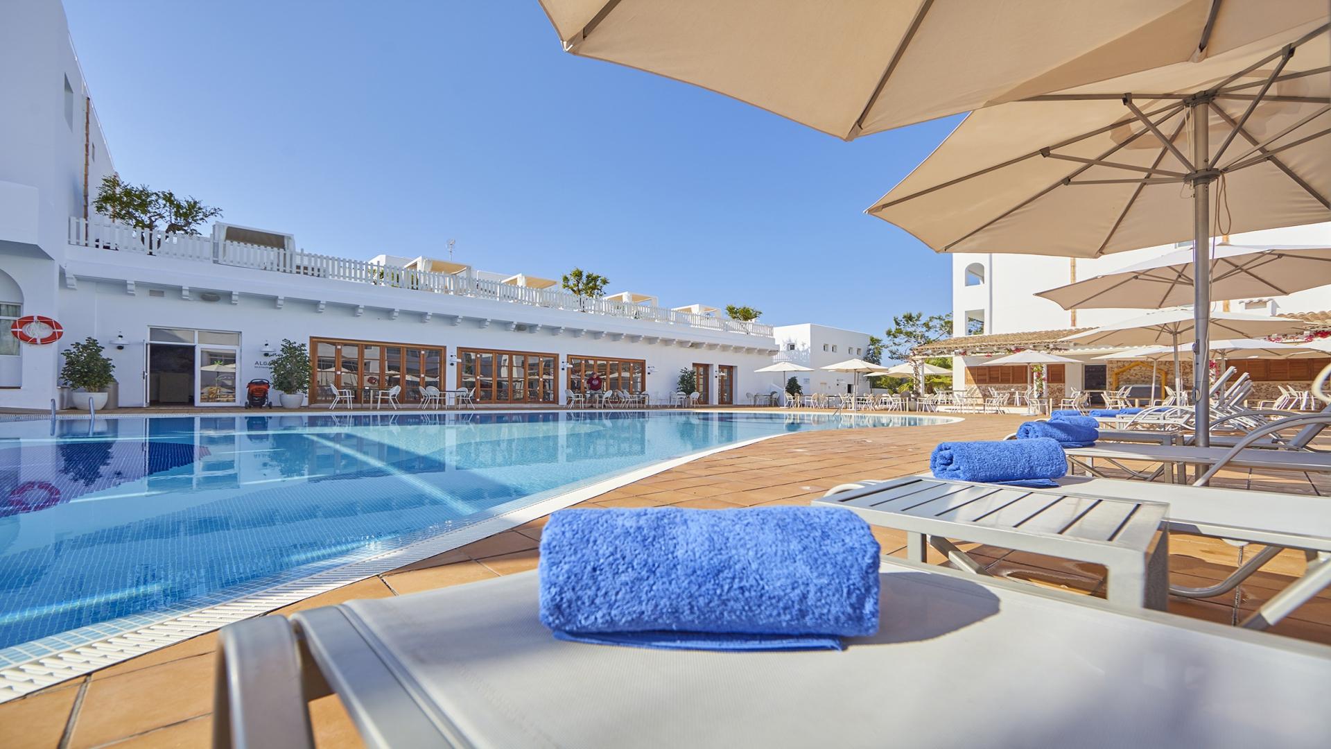 Aparthotel Prinsotel Alba & 4*