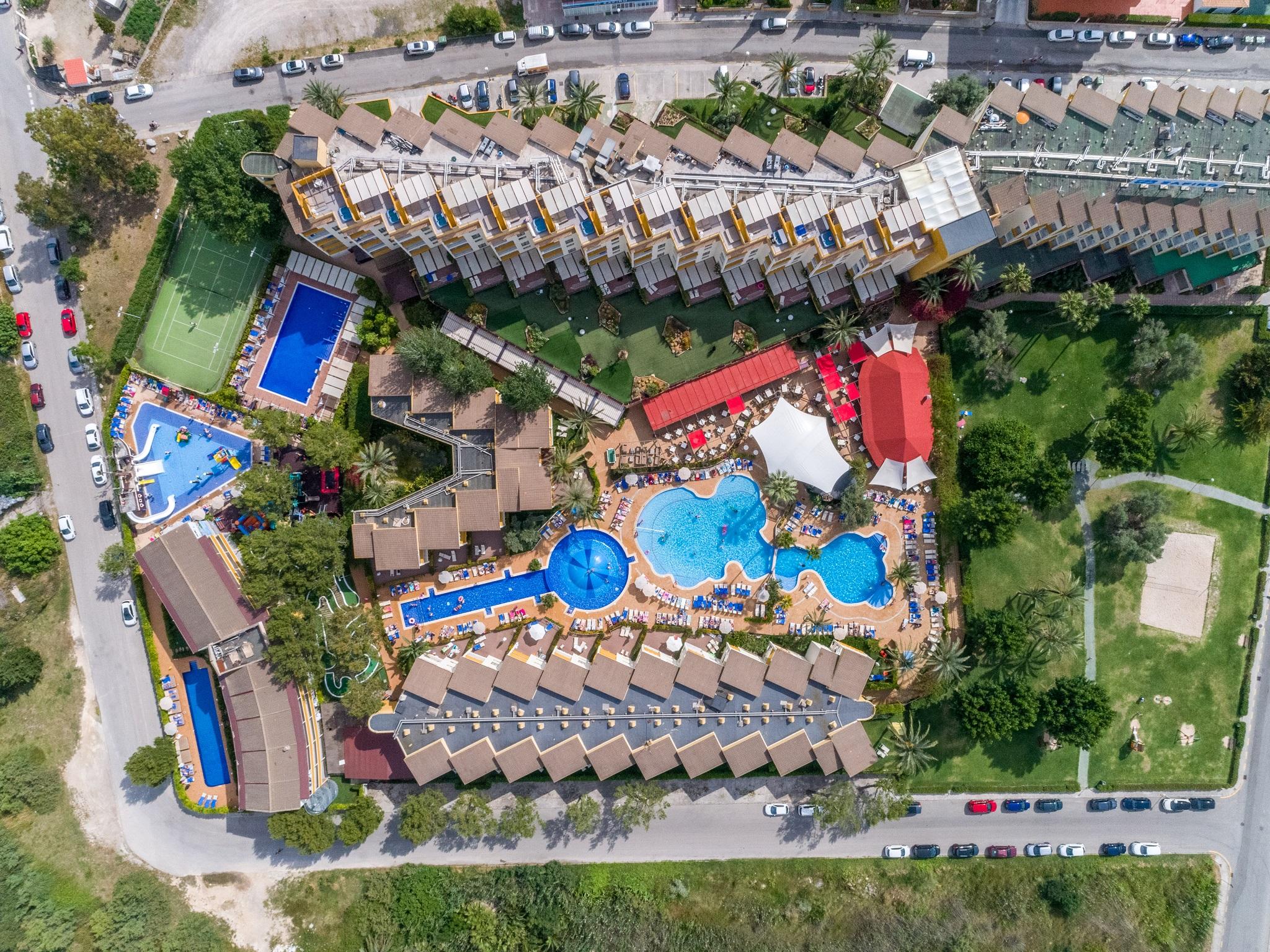 Zafiro Tropic 4*