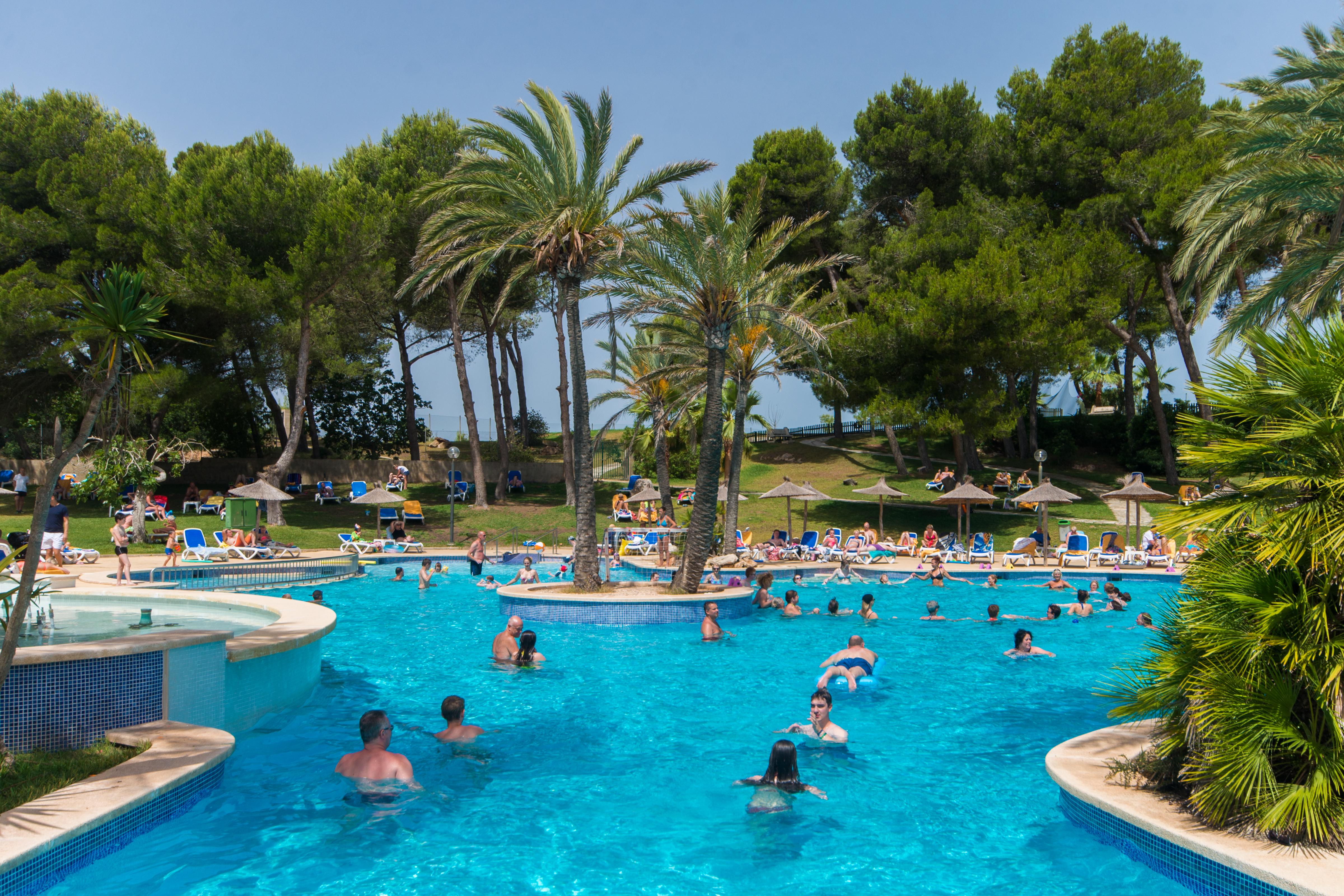 Exagon Park 4*