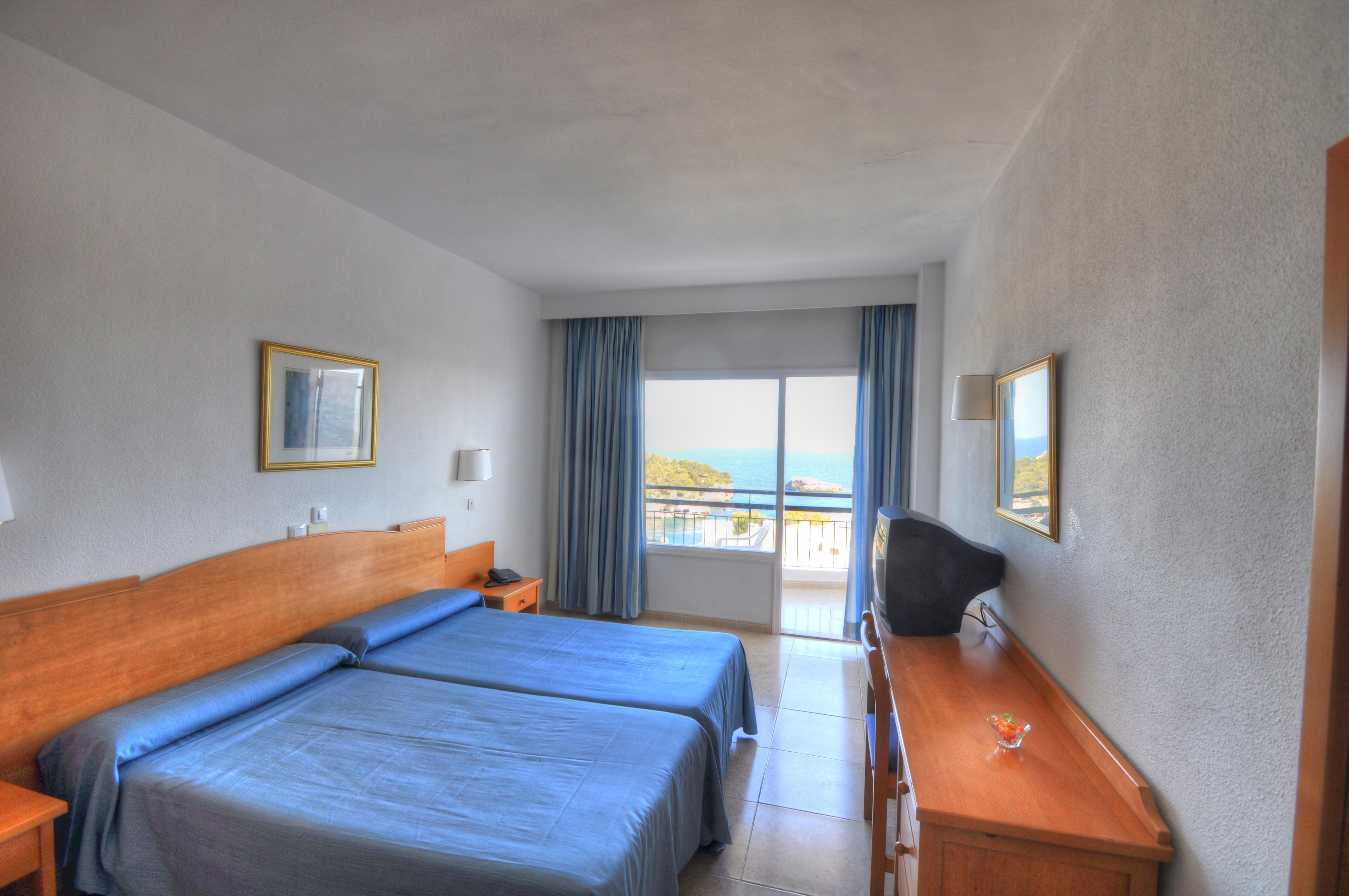 Cala Ferrera 3*
