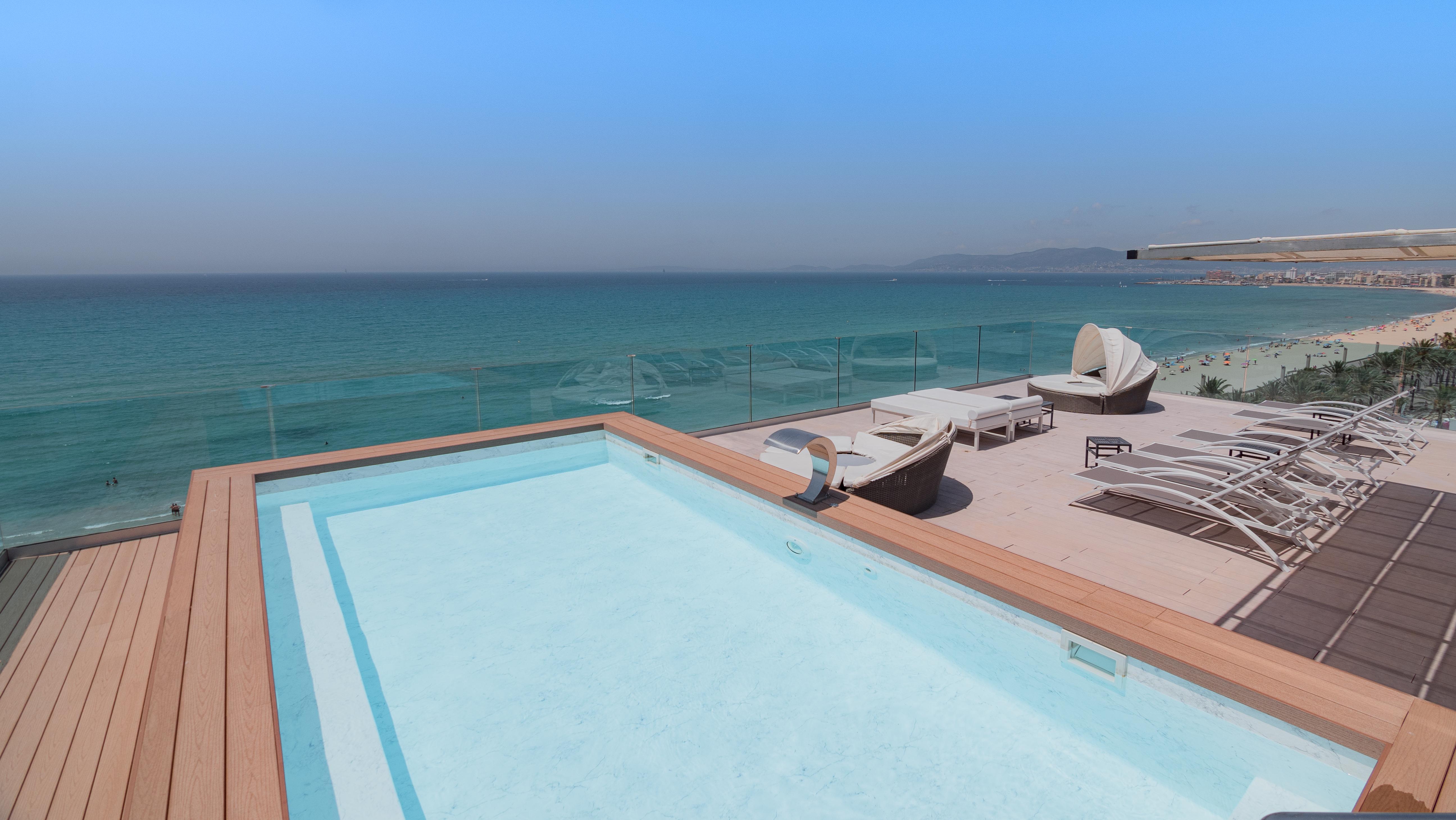 Negresco - Adults Only 4*