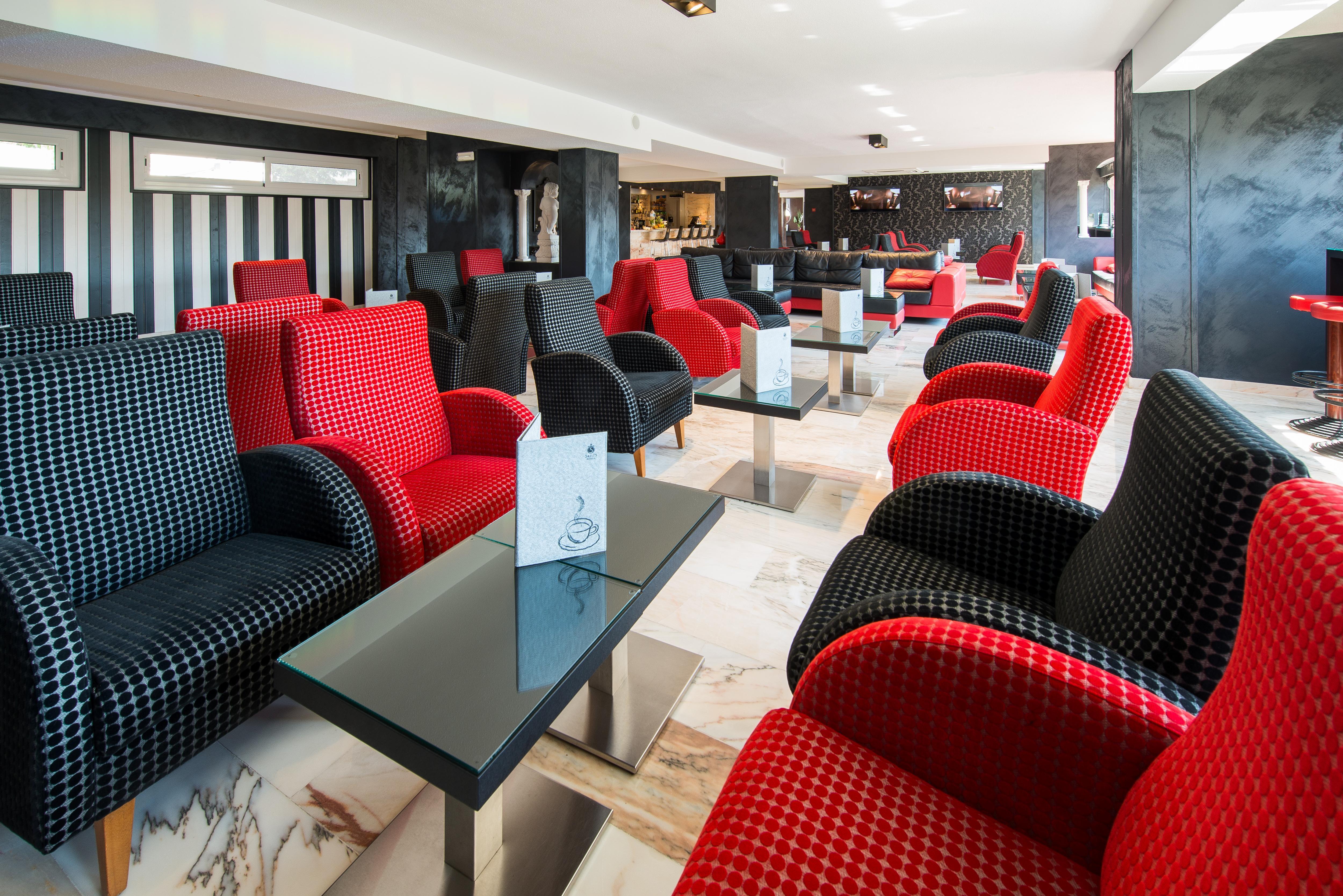 Salles Marina Portals 4*