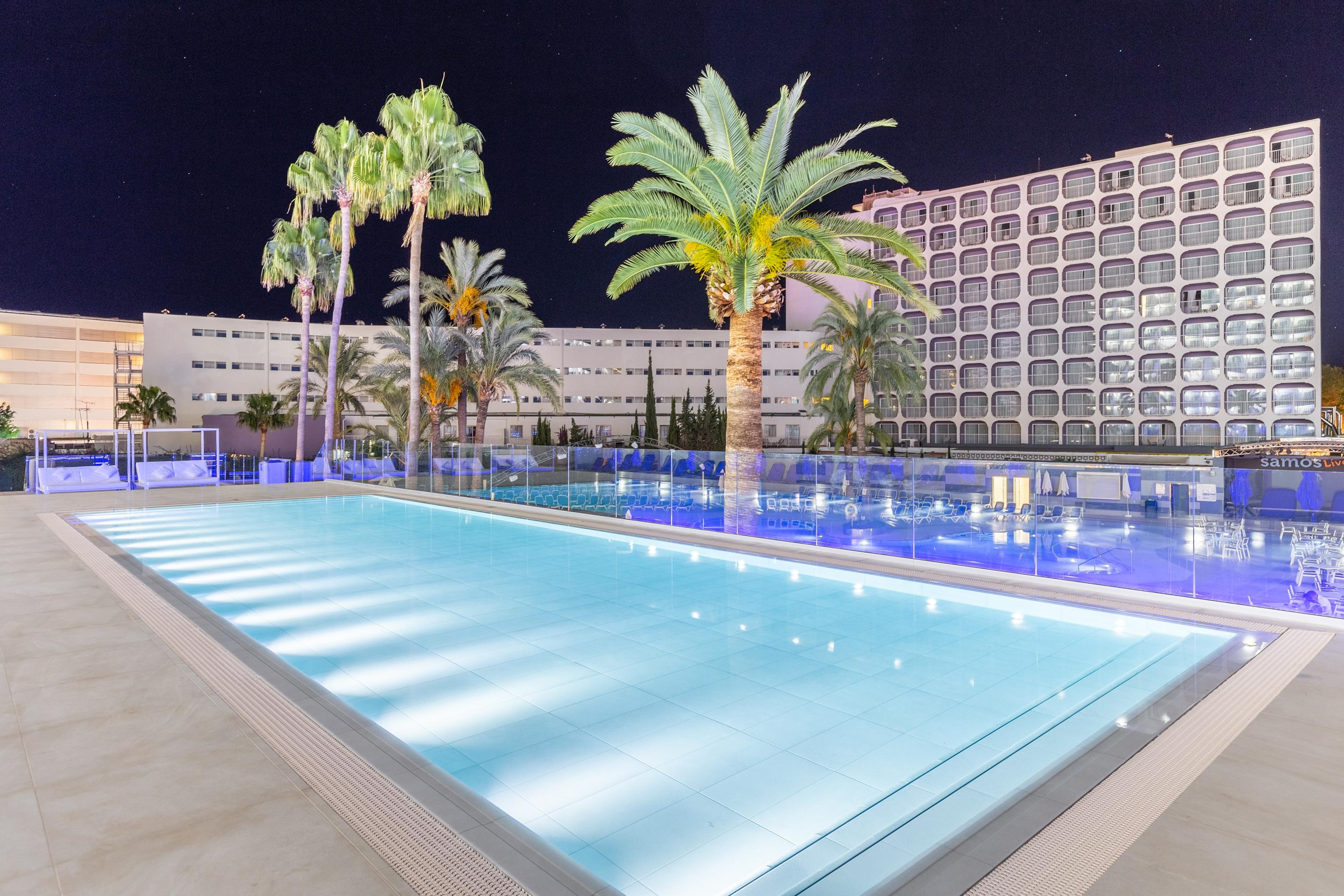 Samos 4*