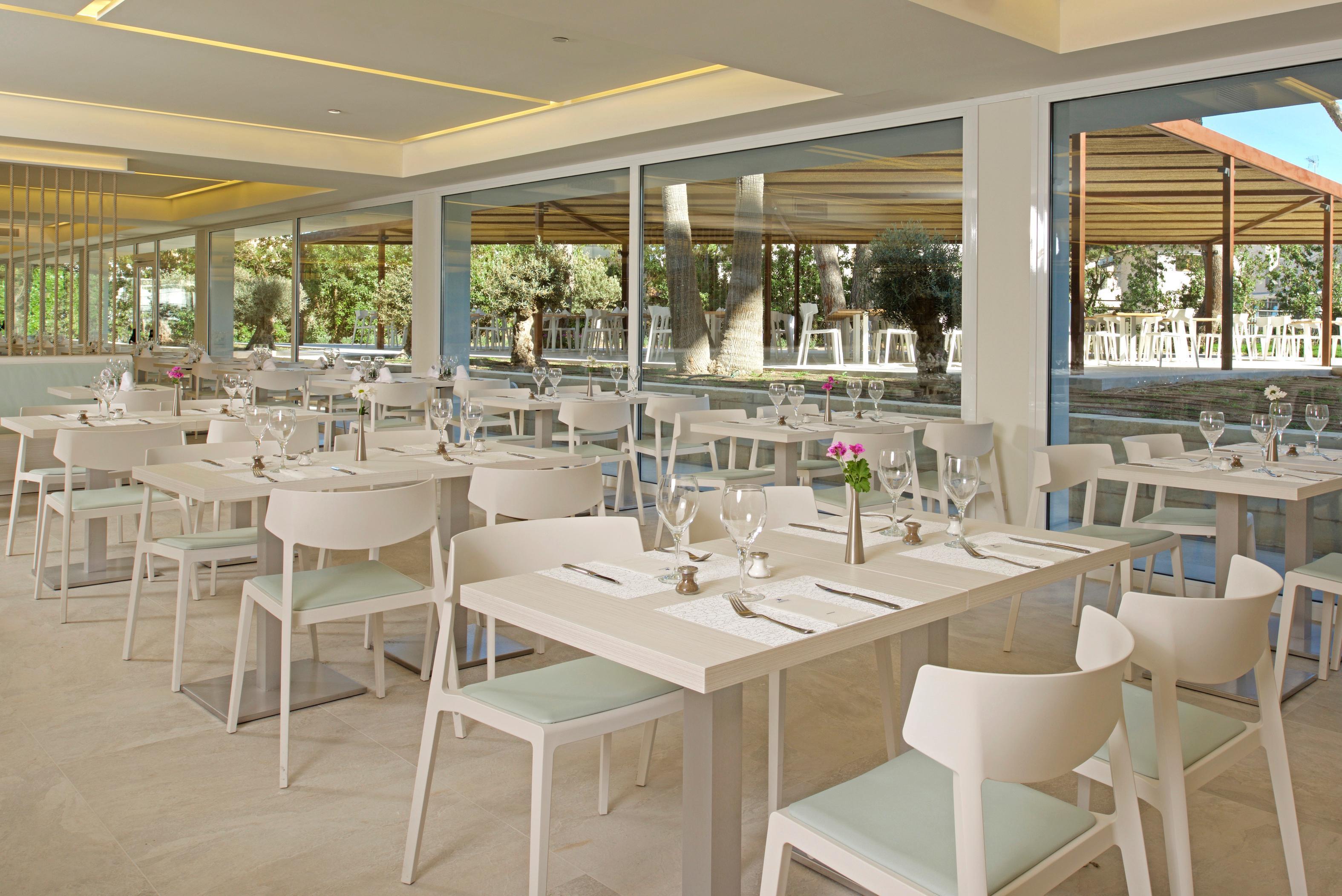 Iberostar Cristina Hotel