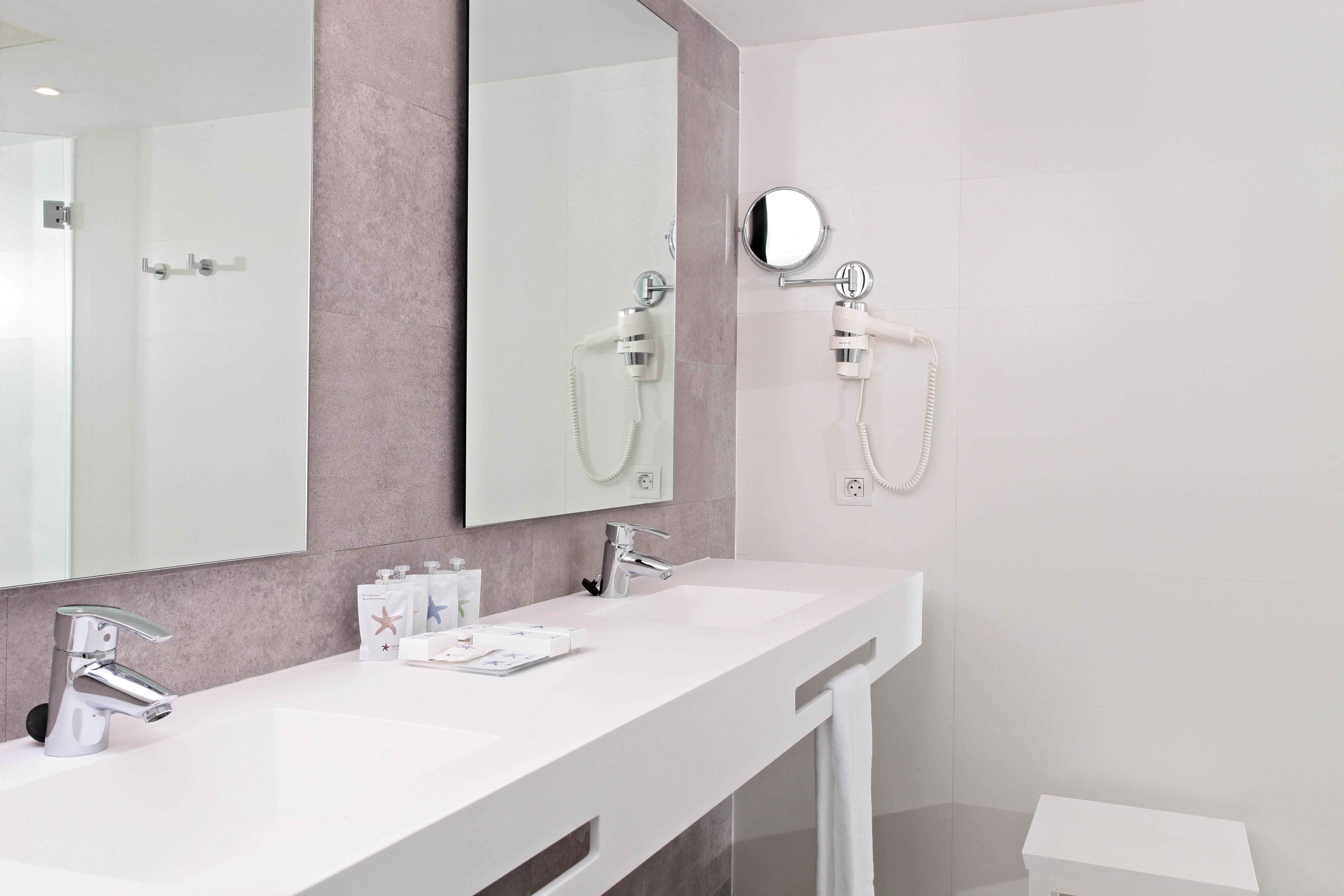 Iberostar Waves Cala Millor - Adults Only 4*