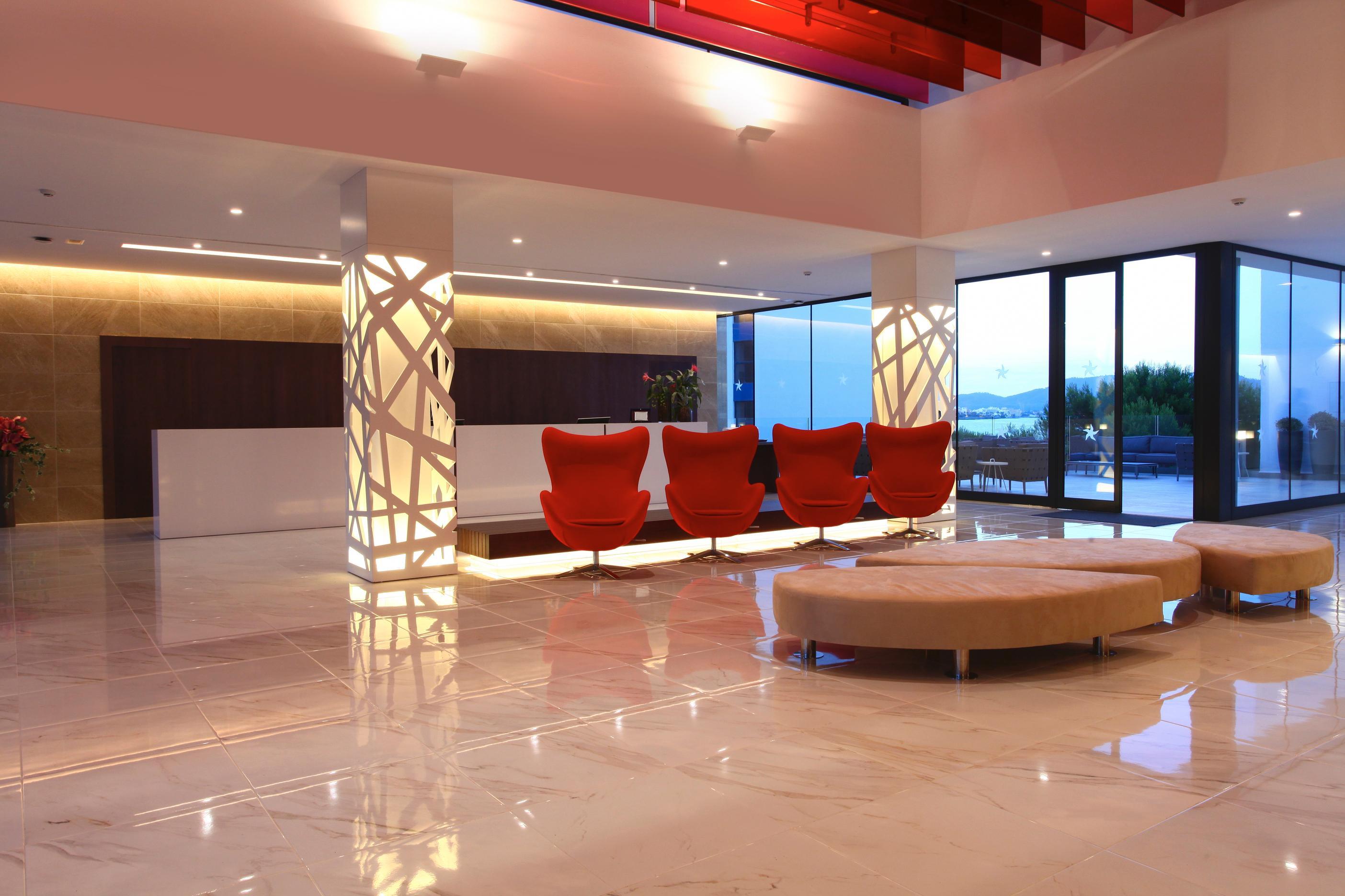 Iberostar Waves Cala Millor - Adults Only Hotel 4*
