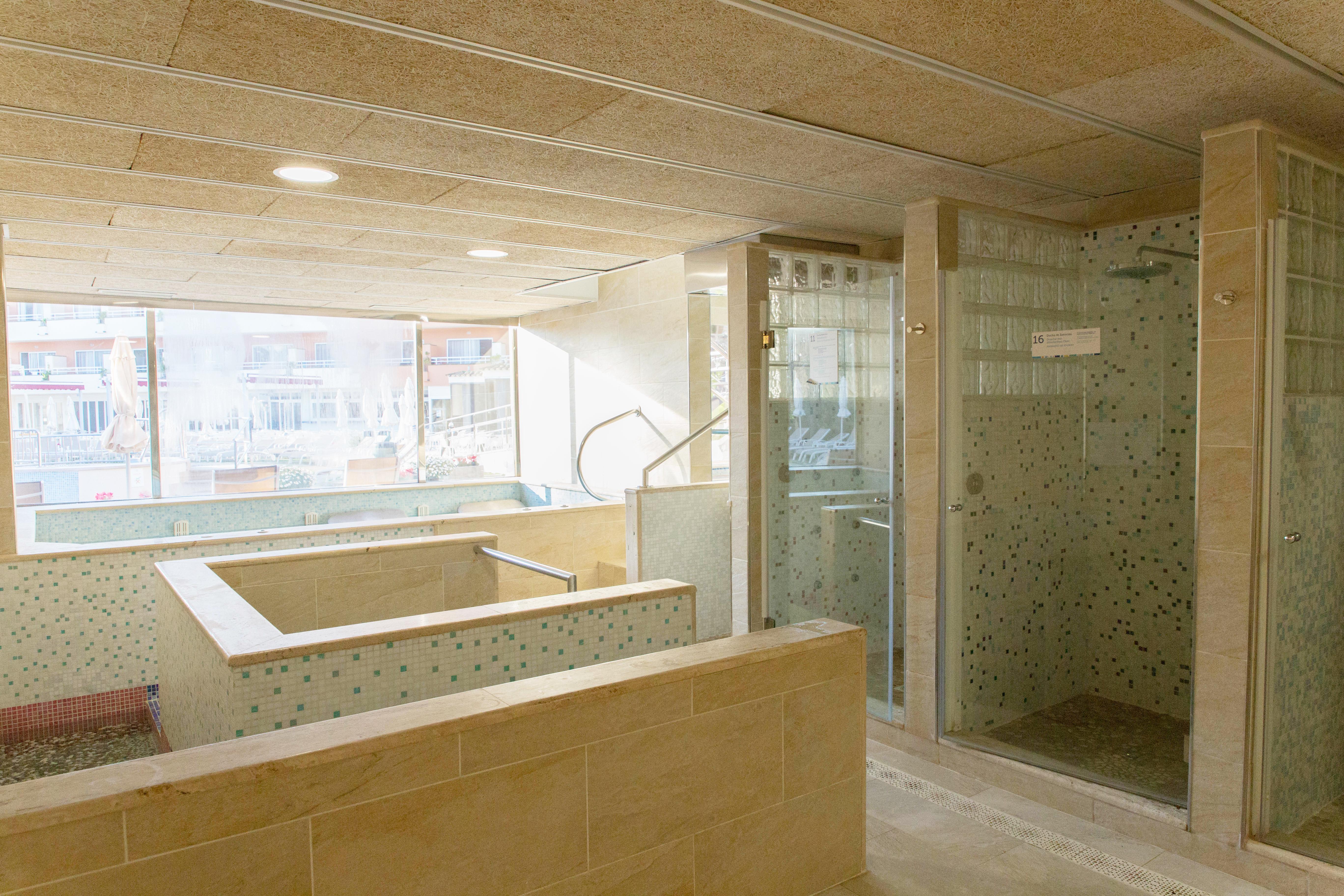Ferrer Janeiro & Hotel 4*