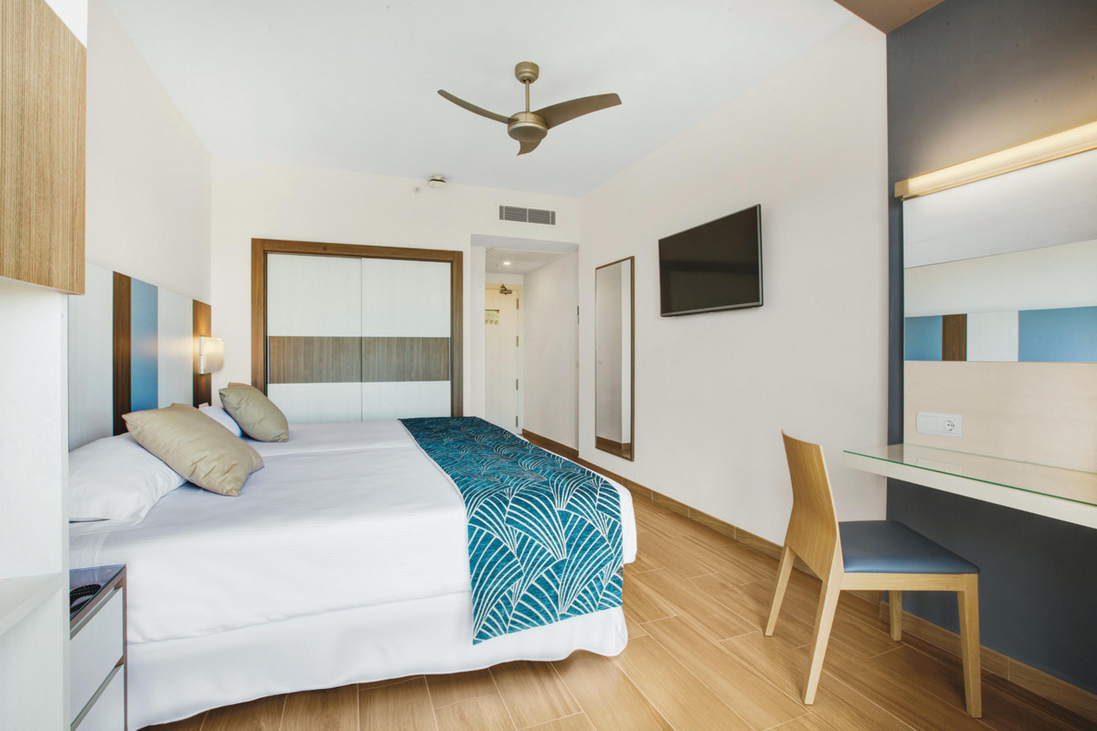 Riu Festival Hotel 4*