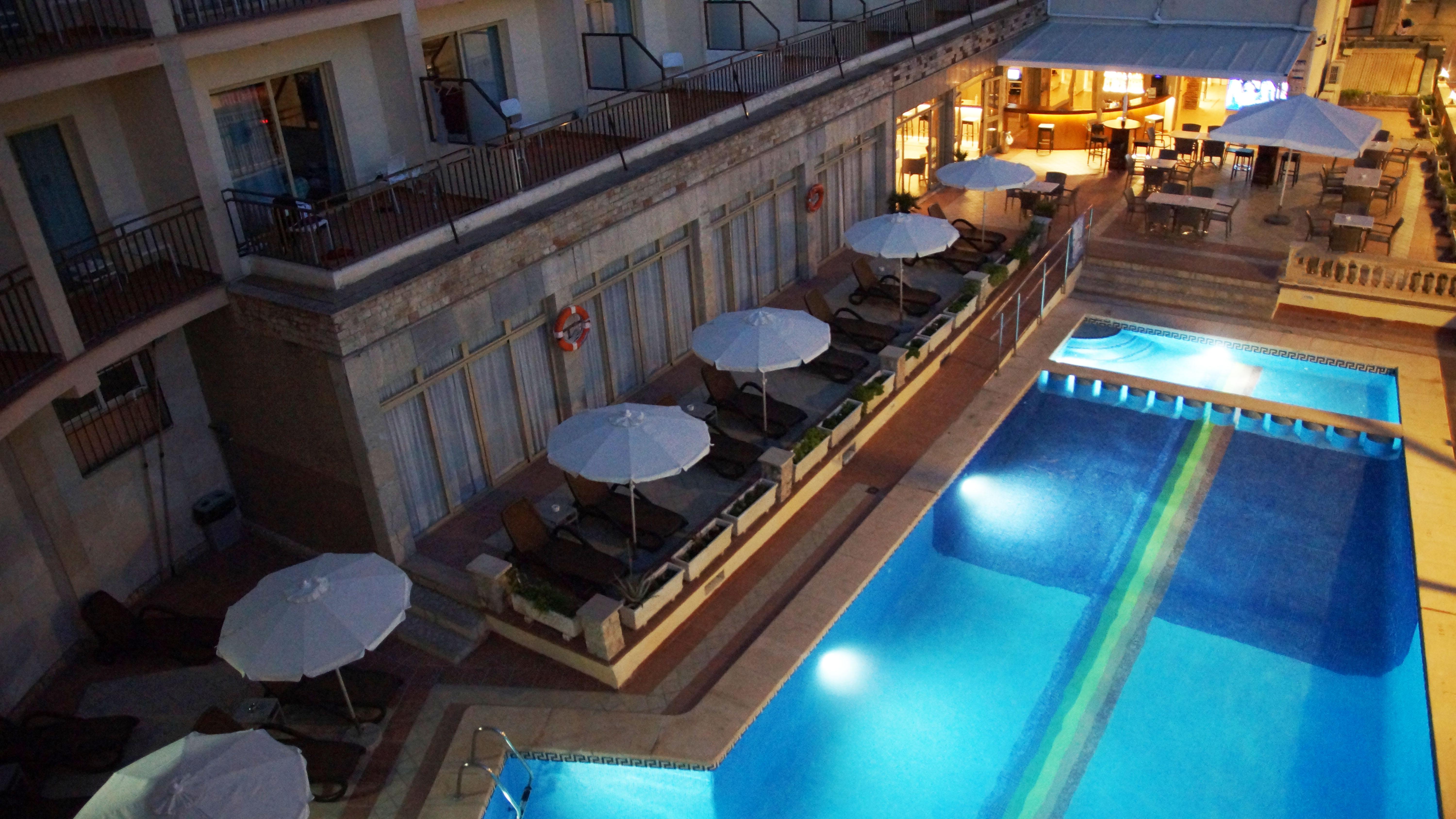 Iris - Only Adults Hotel