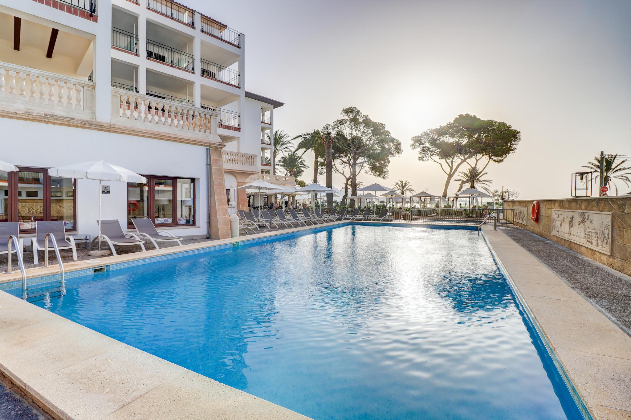 Hotel Hoposa Uyal Port de Pollenca