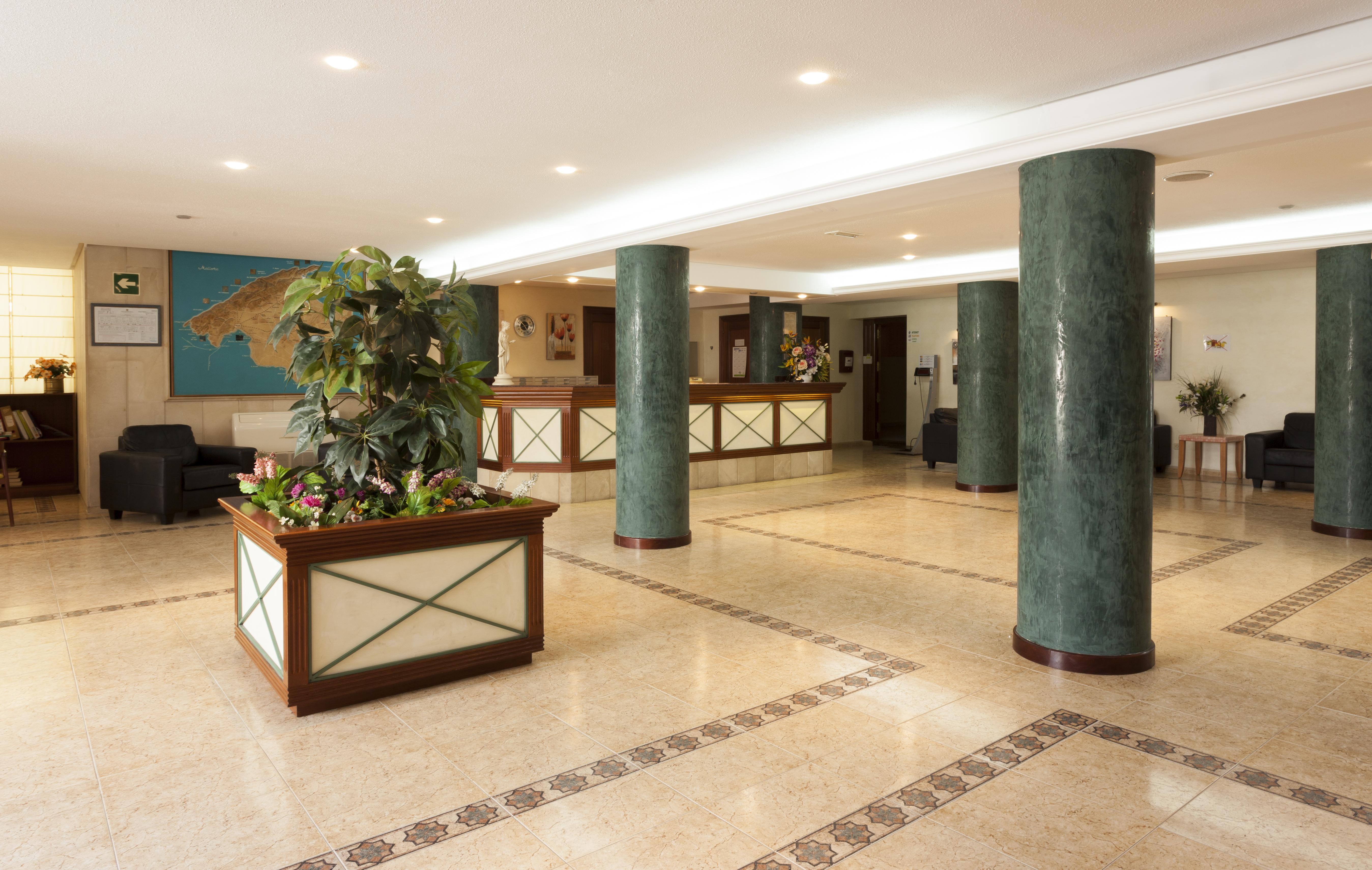 Hotel Riutort 3*