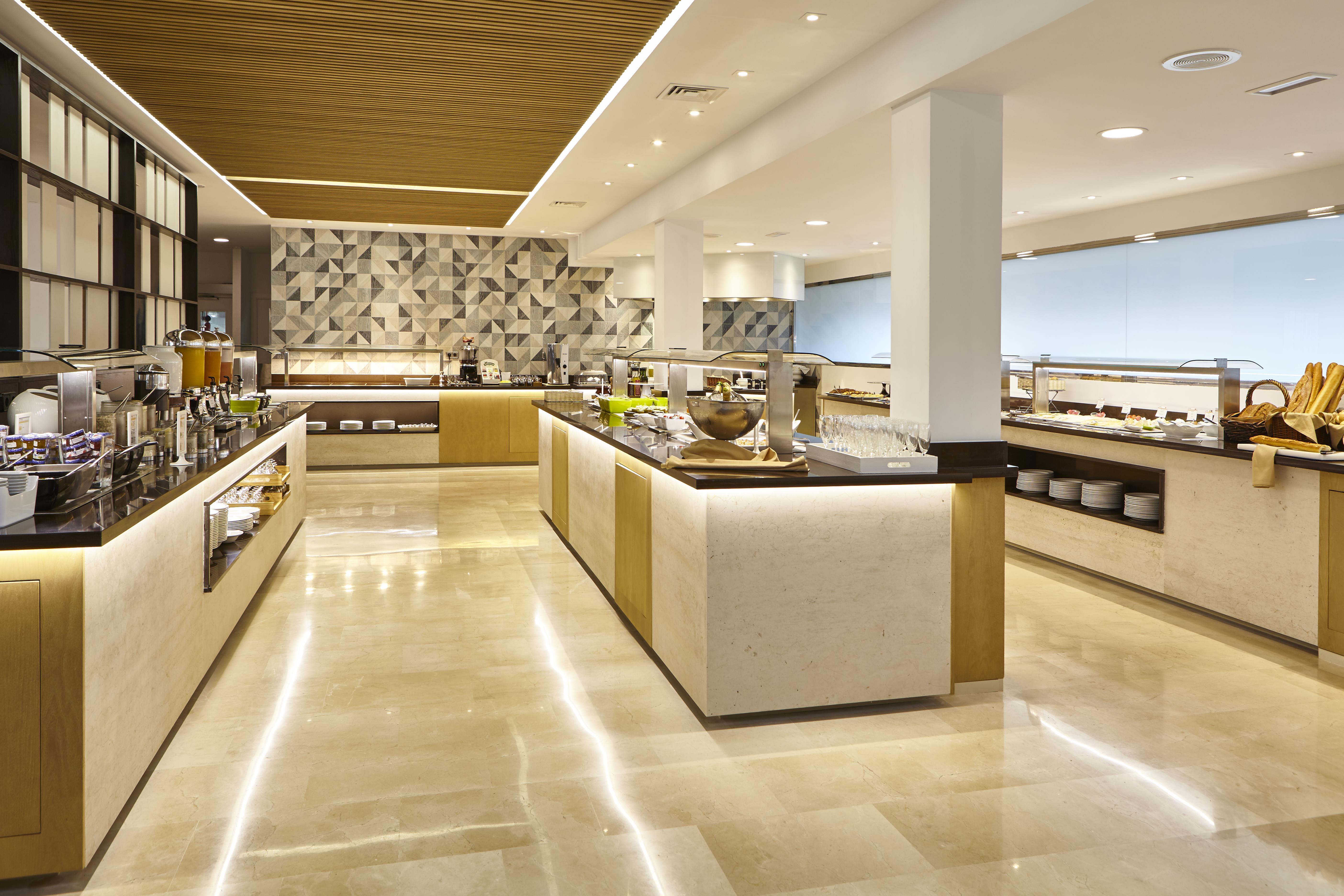 Universal Grand León&spa Hotel 5*