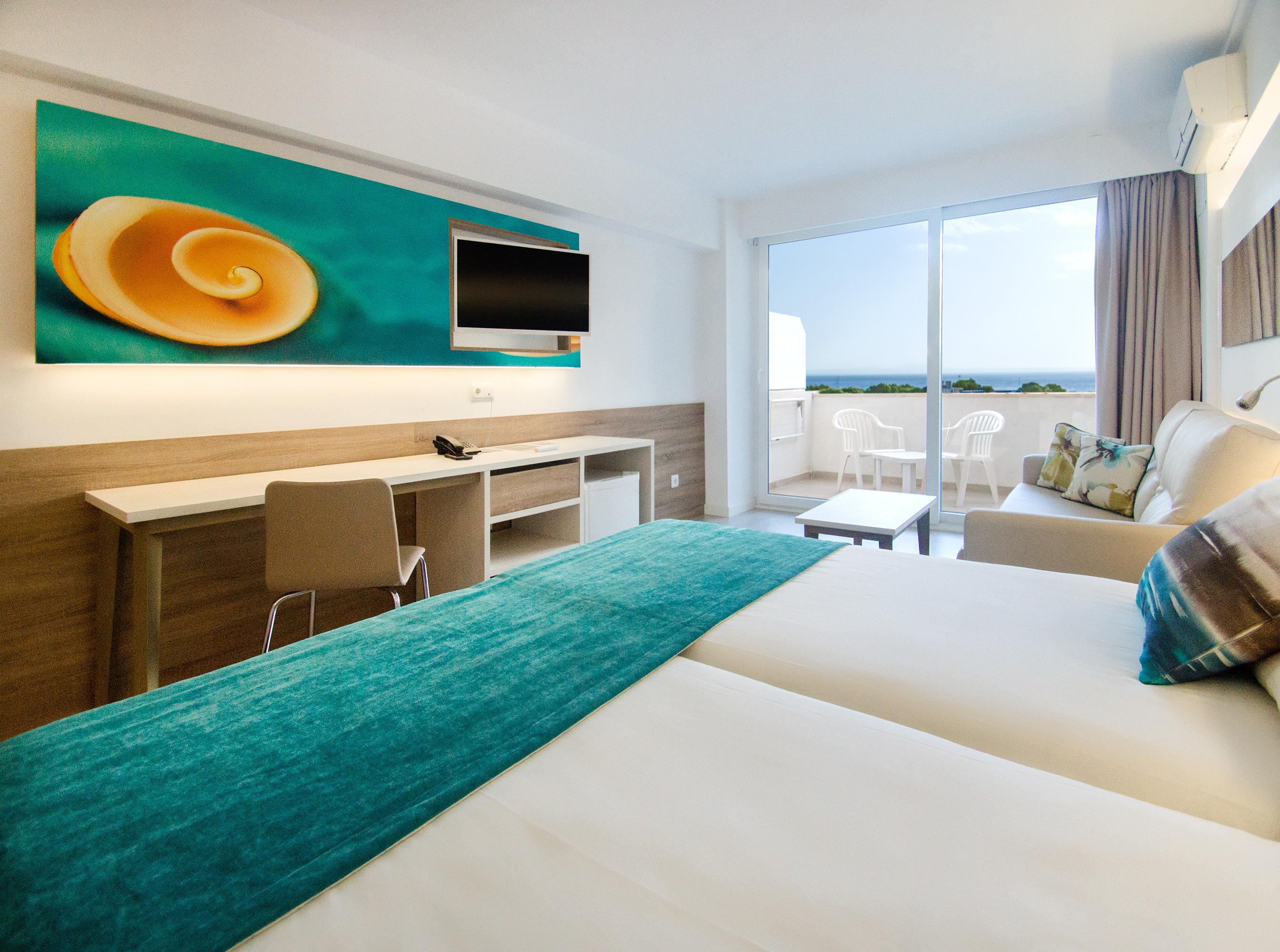 Globales Panama - Adults Only