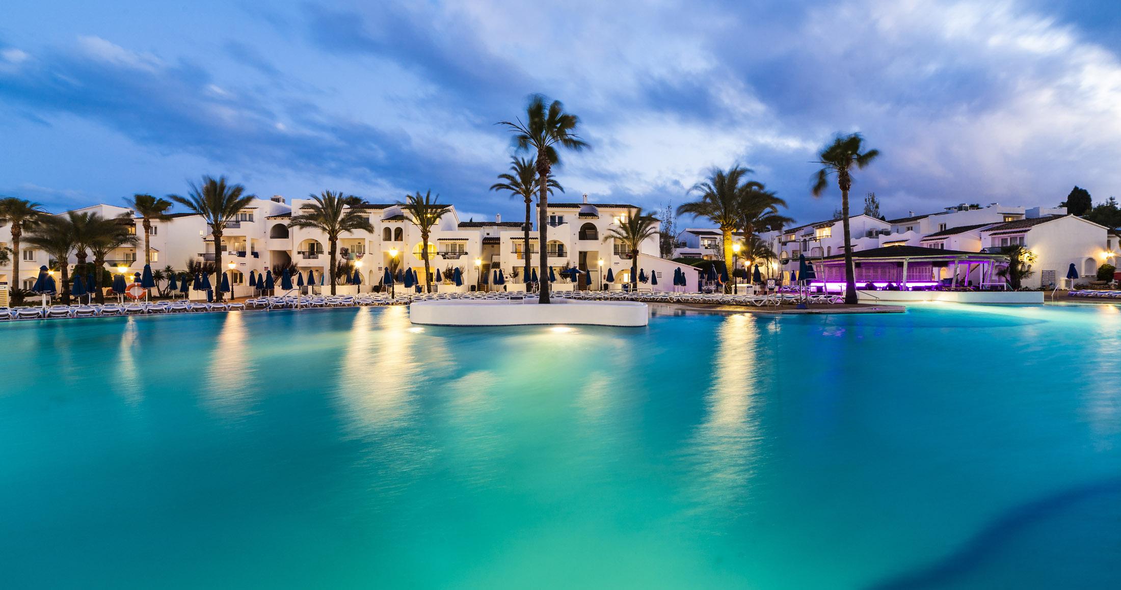 Globales Bouganvilla Apartahotel