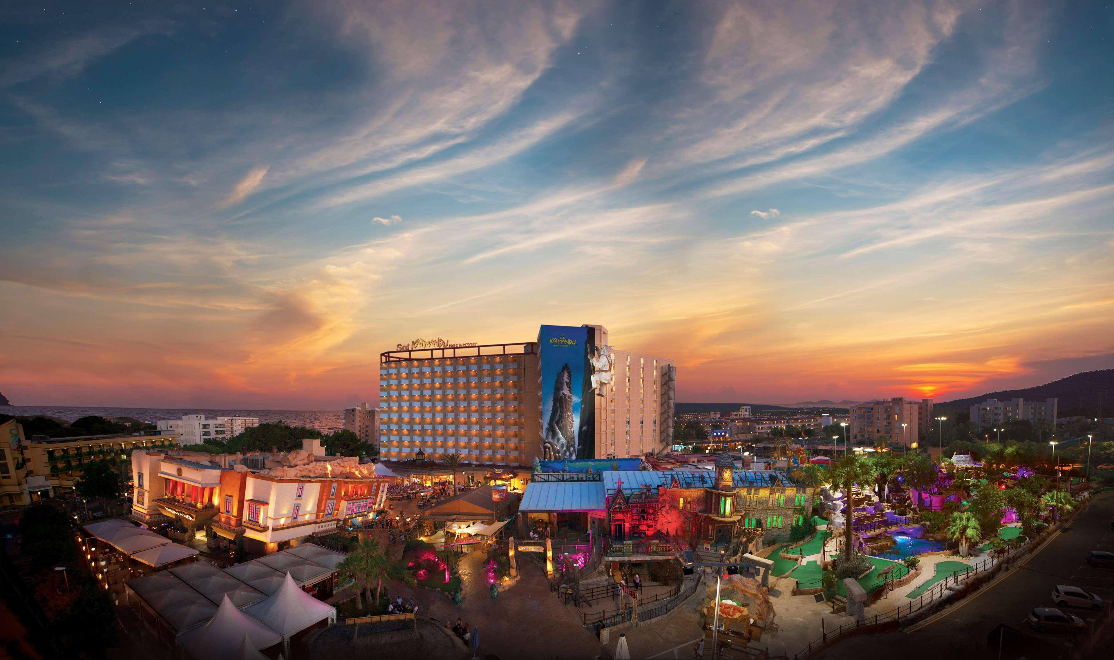 Sol Katmandu Park & 4* Magaluf (Mallorca)