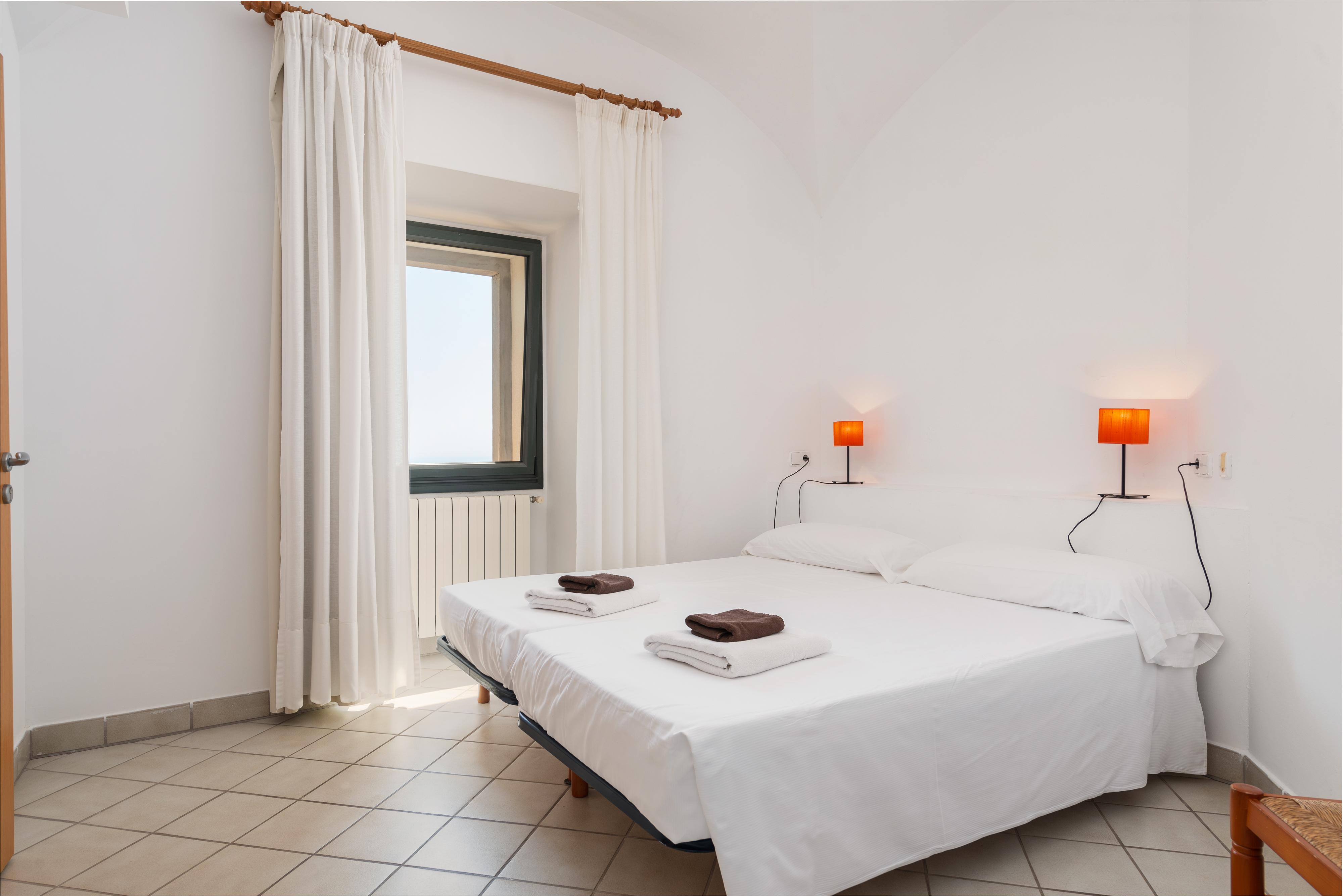 Petit Hostatgeria Sant Salvador Hotel
