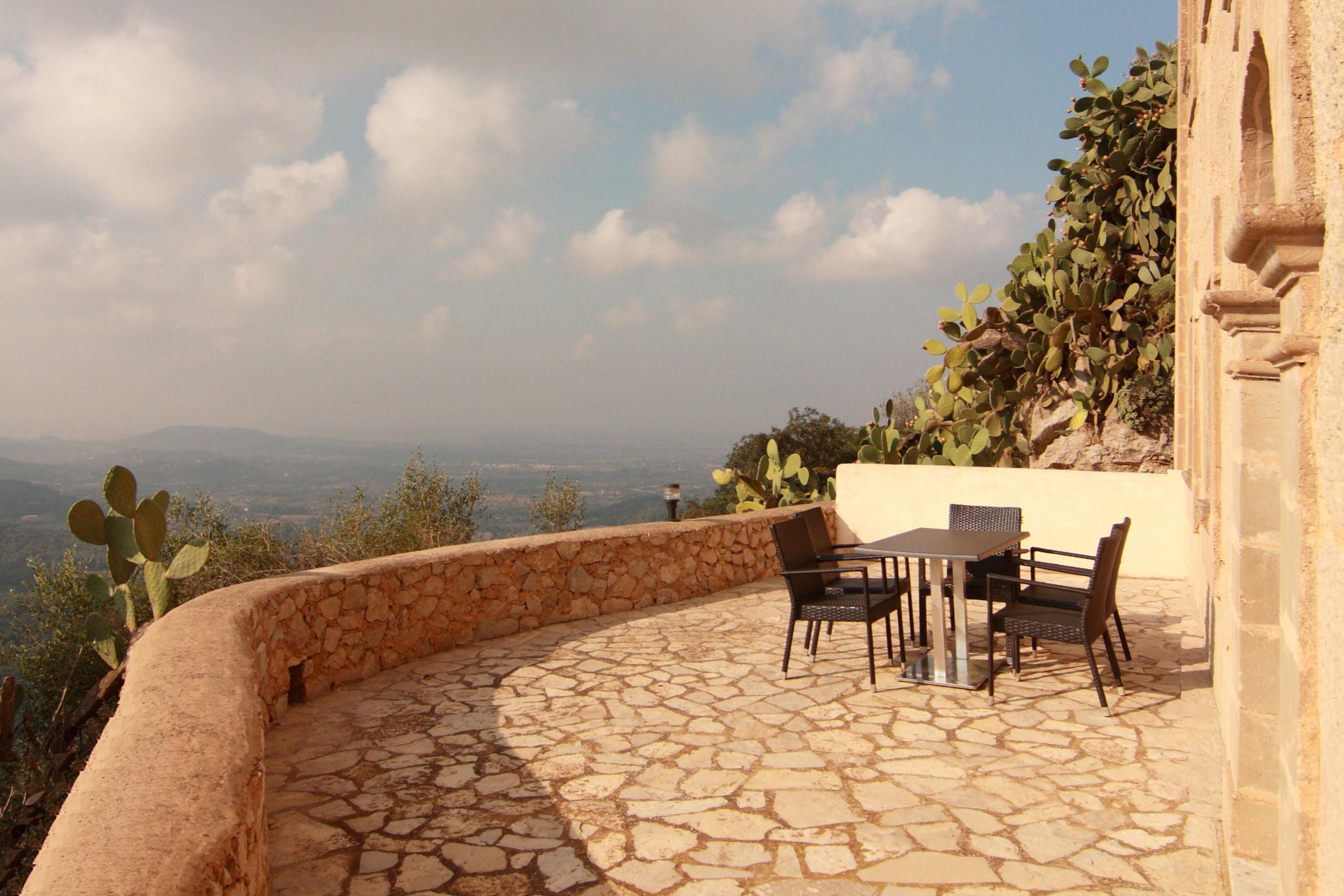 Petit Hostatgeria Sant Salvador Hotel 3*