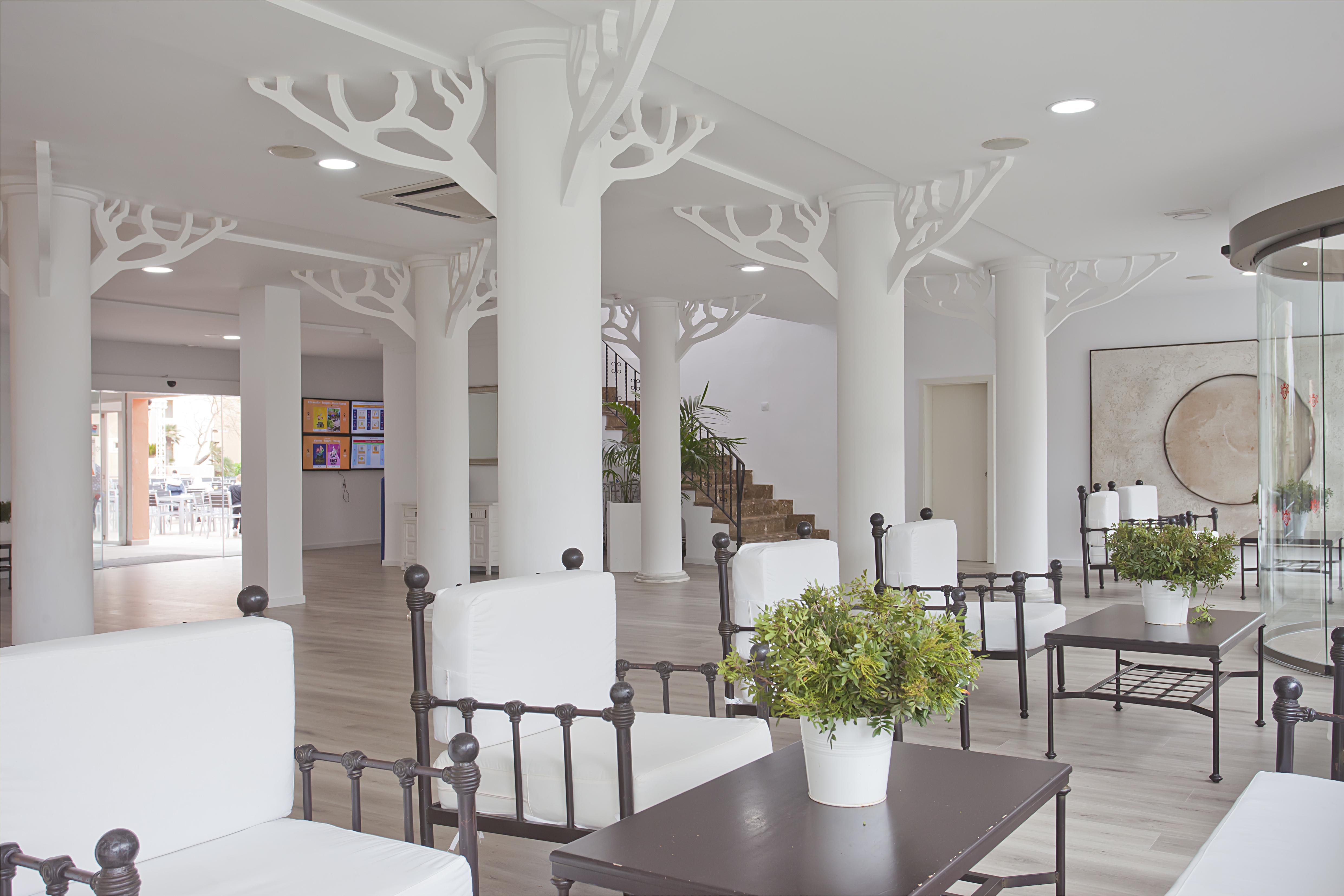 Hyb Eurocalas Aparthotel Calas de Mallorca