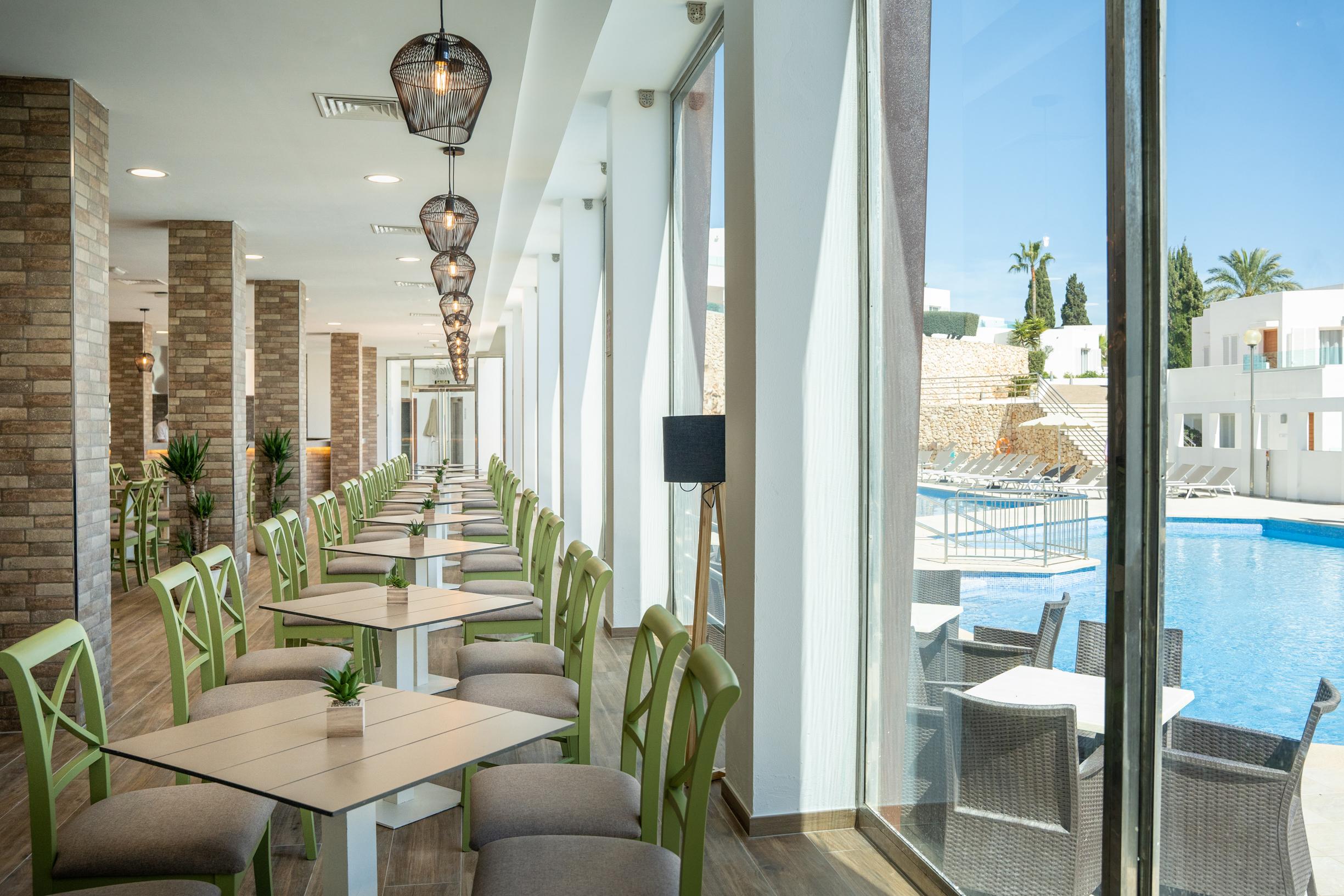 Marsenses Ferrera Blanca Family Hotel 4*