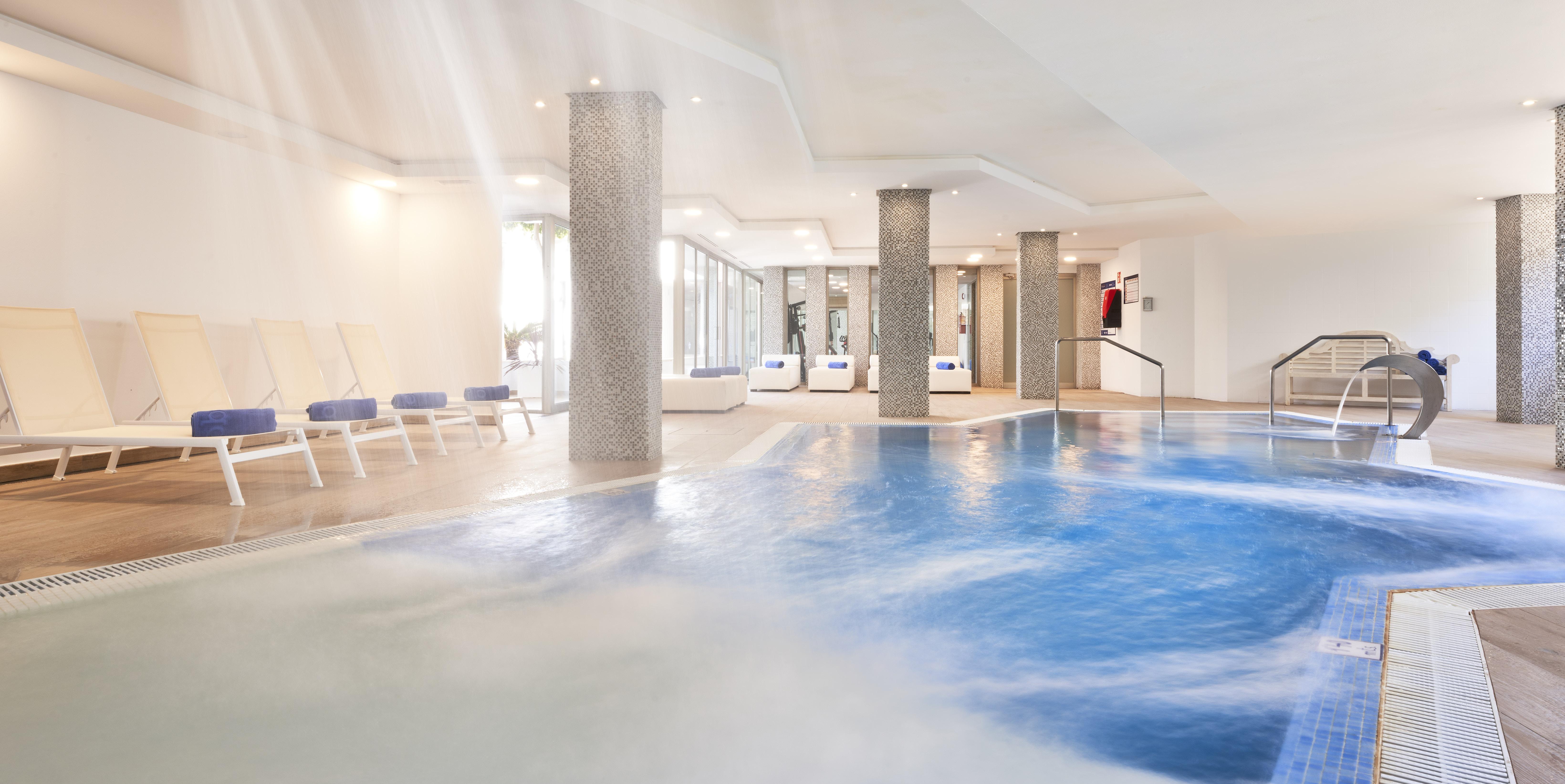 Globales Cala Bona Hotel 4*