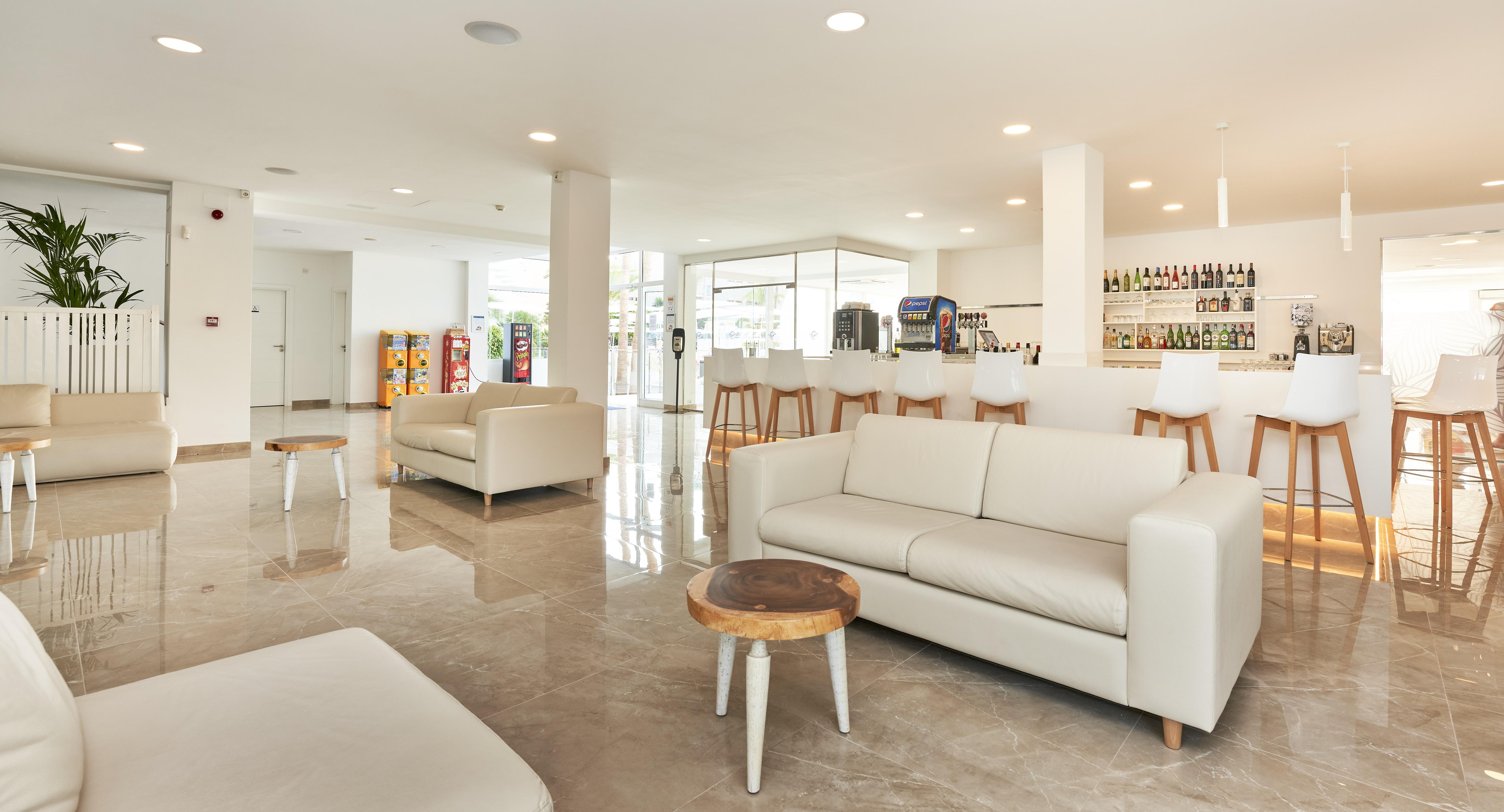 Hotel Globales Cala Bona